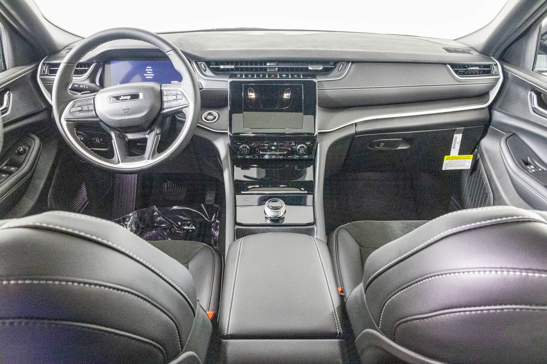 2025 JEEP GRAND CHEROKEE - Image 3