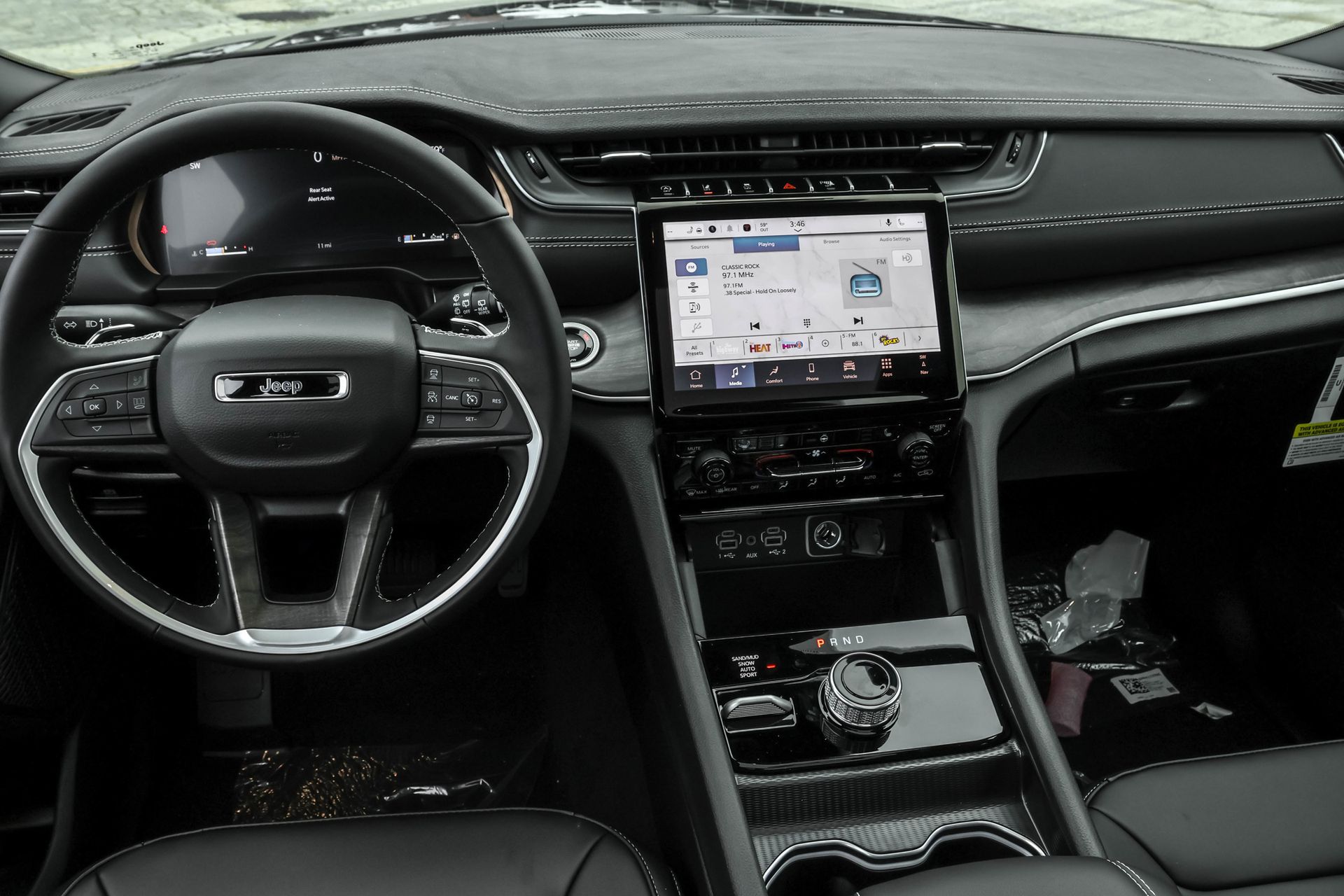 2025 JEEP GRAND CHEROKEE - Image 34