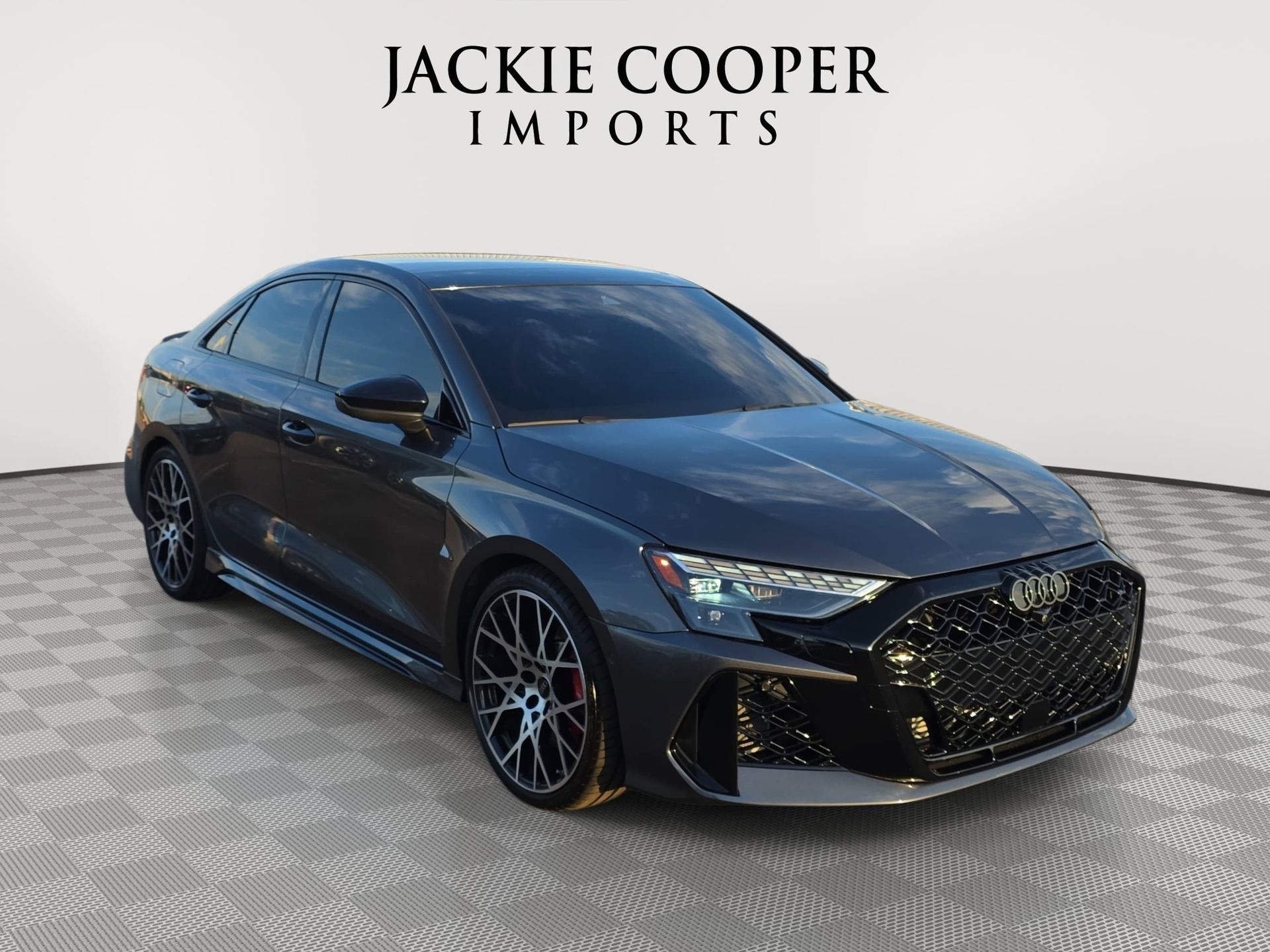 View vehicle photo 3