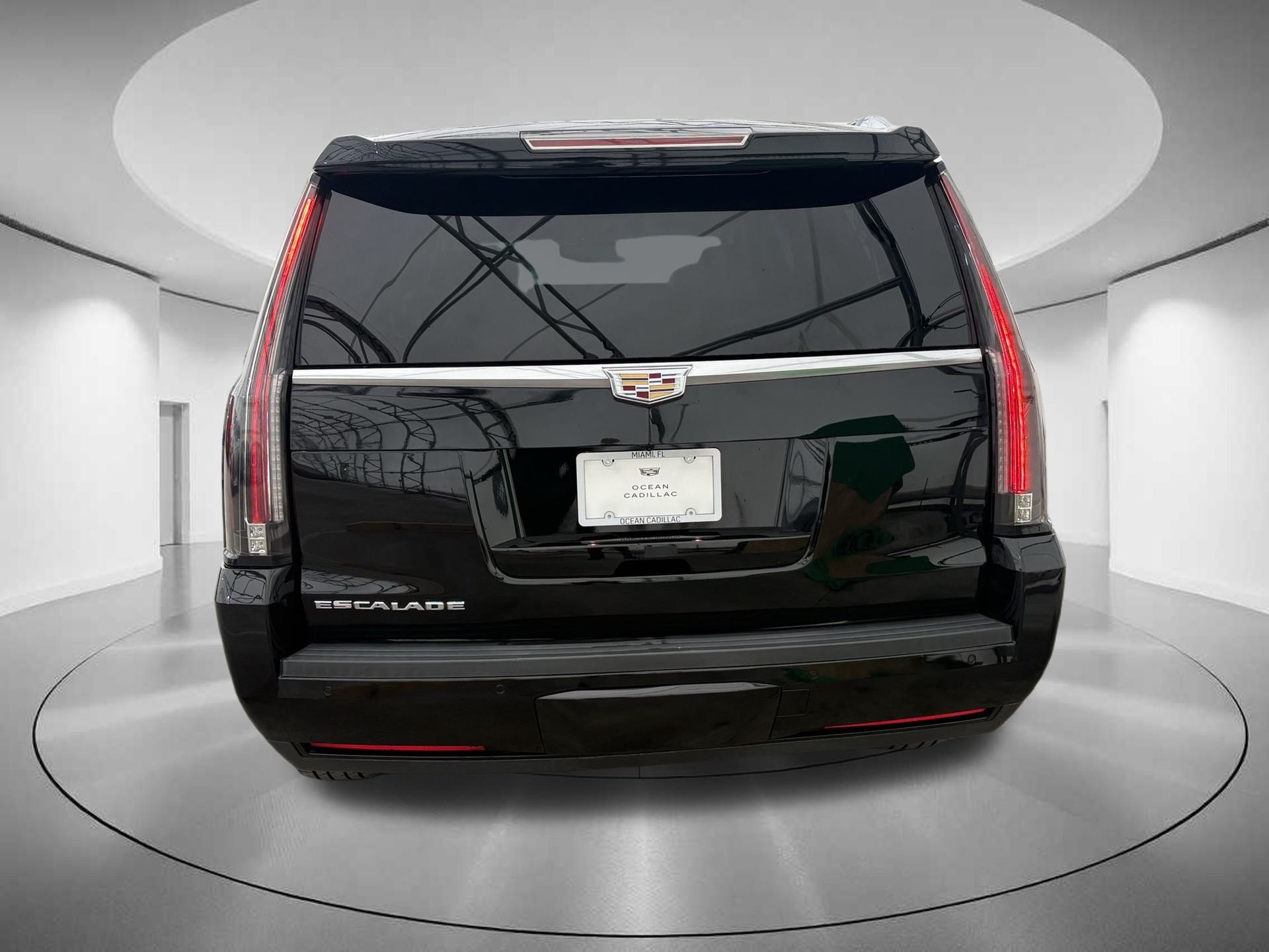 2016 Cadillac Escalade ESV Luxury 5