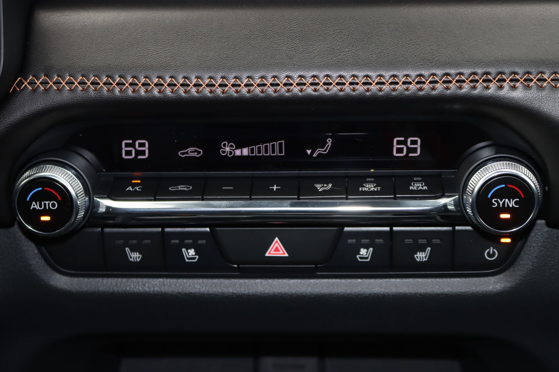 2025 Mazda CX-50 Hybrid Premium Plus photo