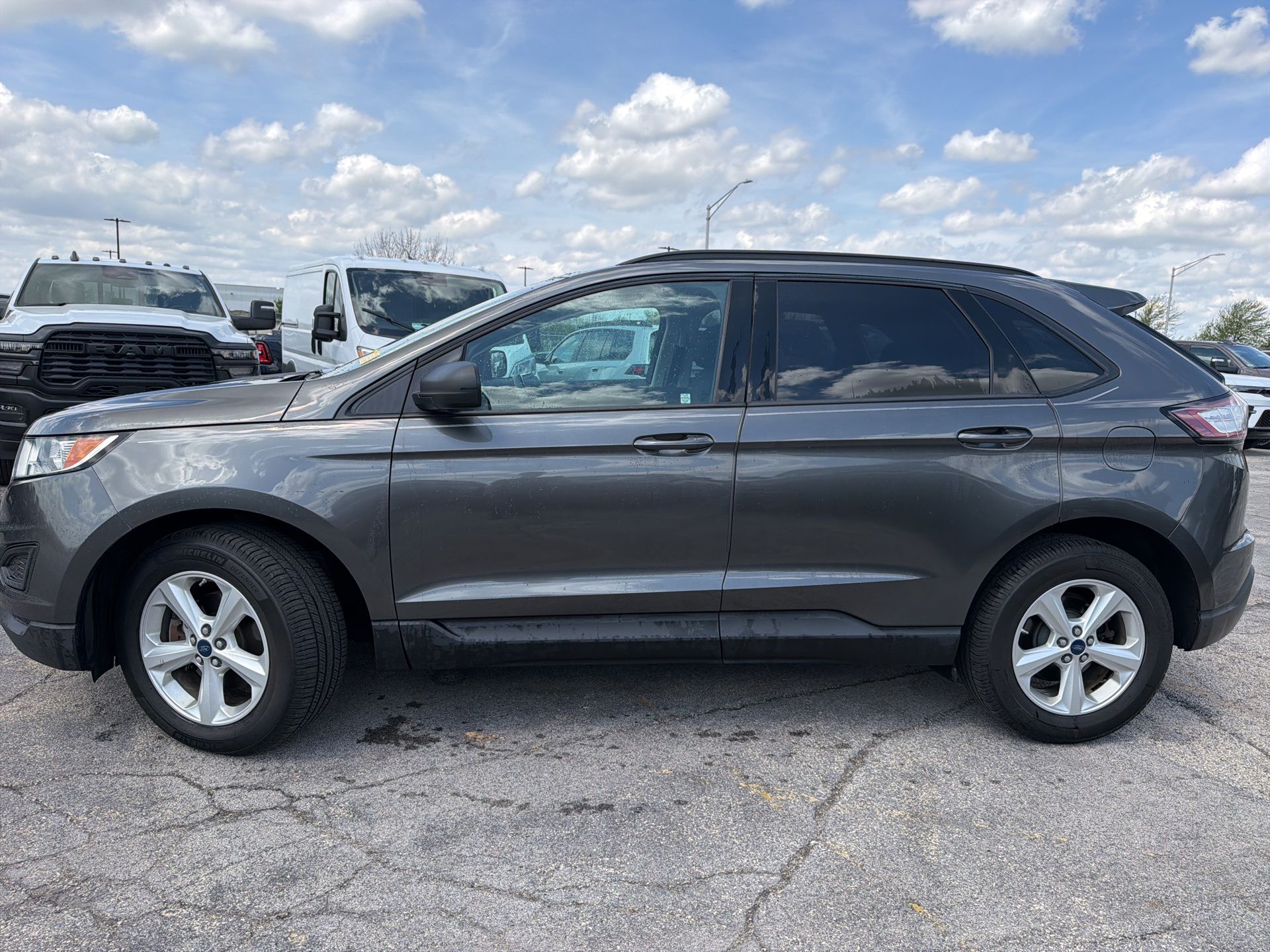 Used 2015 Ford Edge SE with VIN 2FMTK3G8XFBB95337 for sale in Naperville, IL