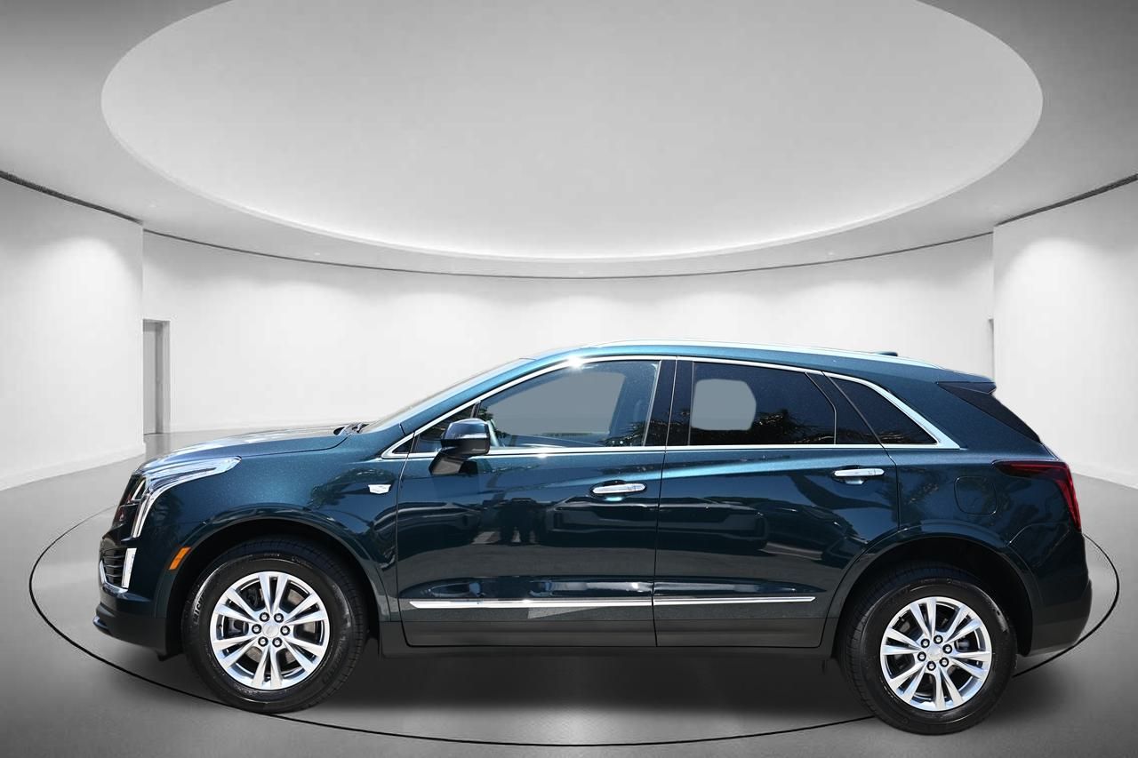 2024 Cadillac XT5 Luxury 2