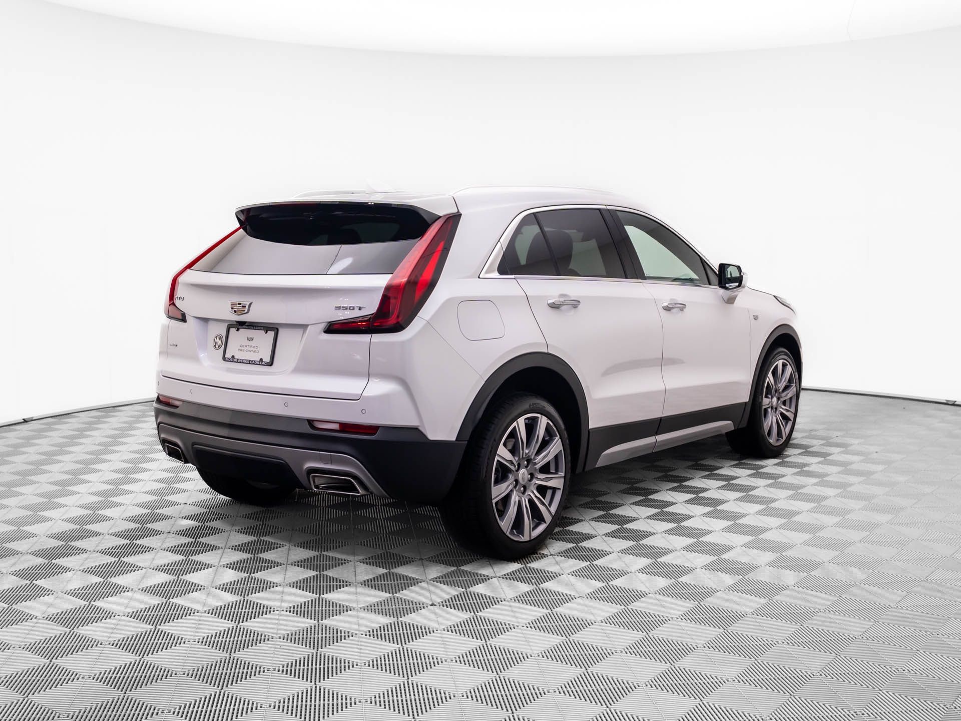 2021 Cadillac XT4 Premium Luxury photo