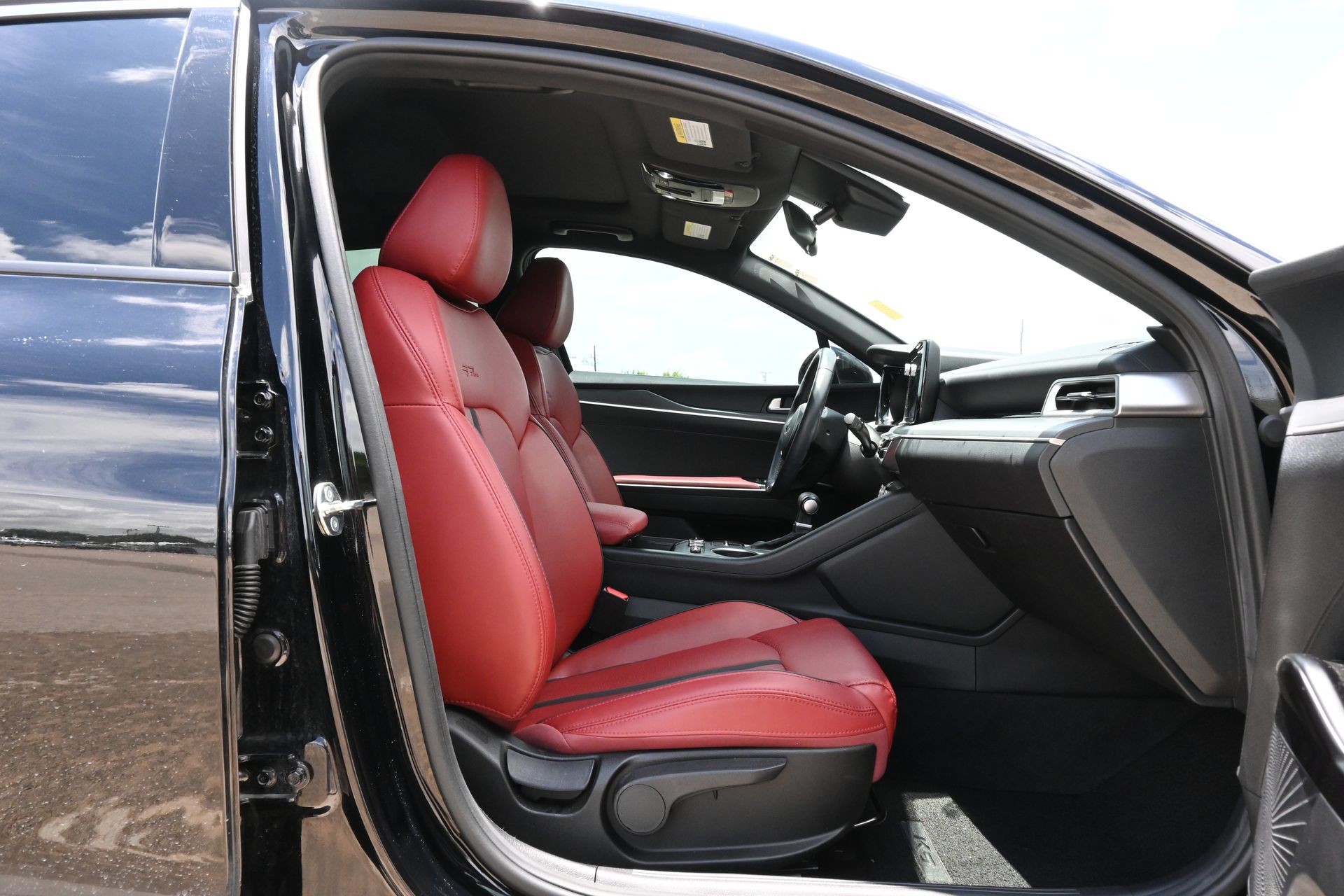 2024 Kia K5 GT-Line Black at DeMontrond Auto Country