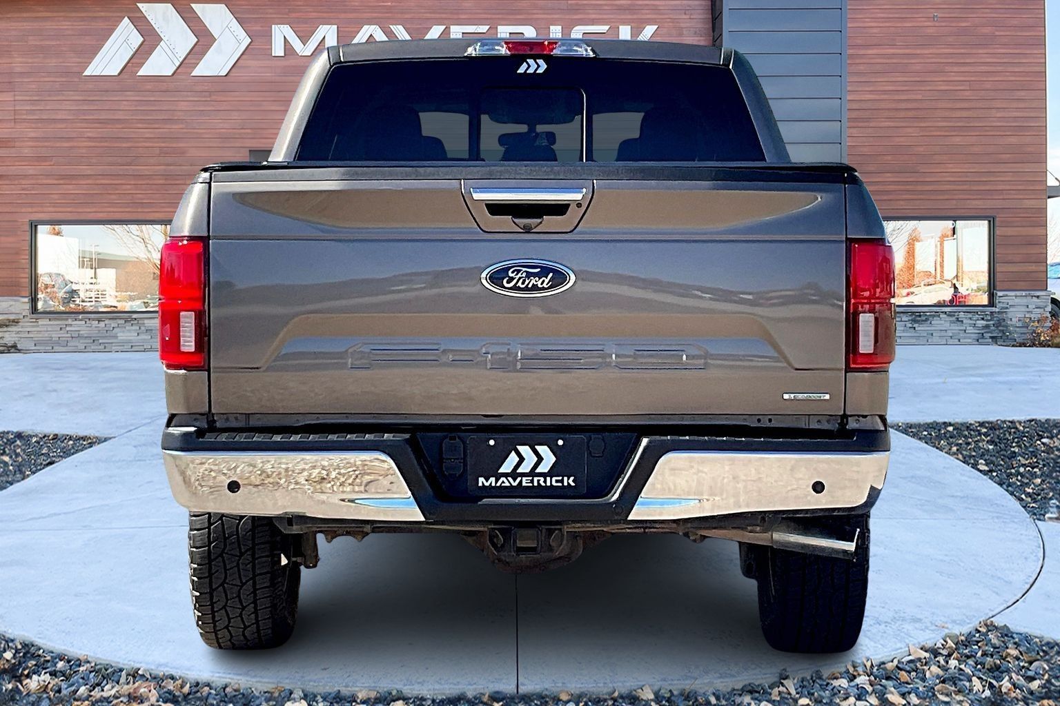 View vehicle photo 6