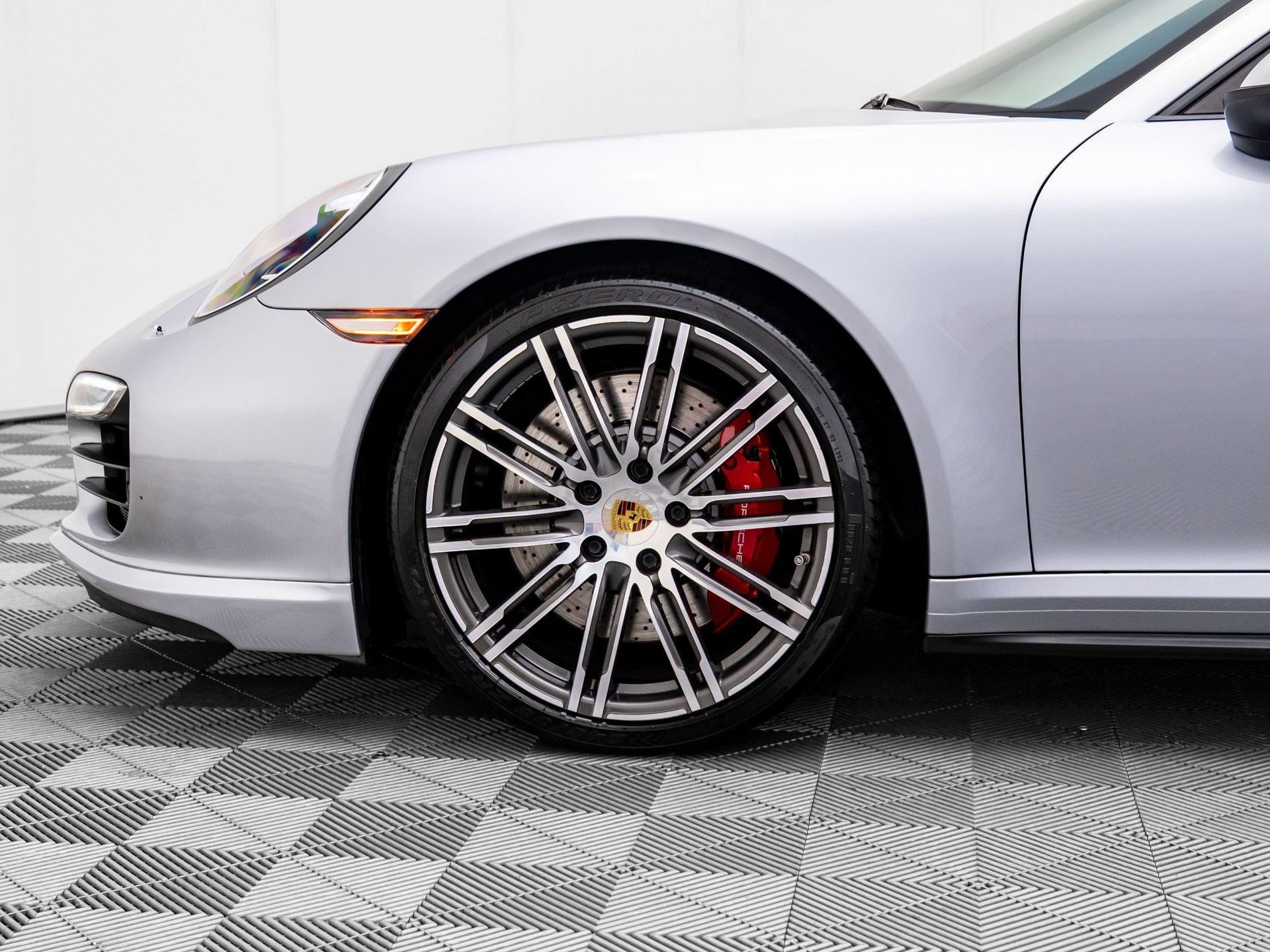 2015 Porsche 911 Turbo photo