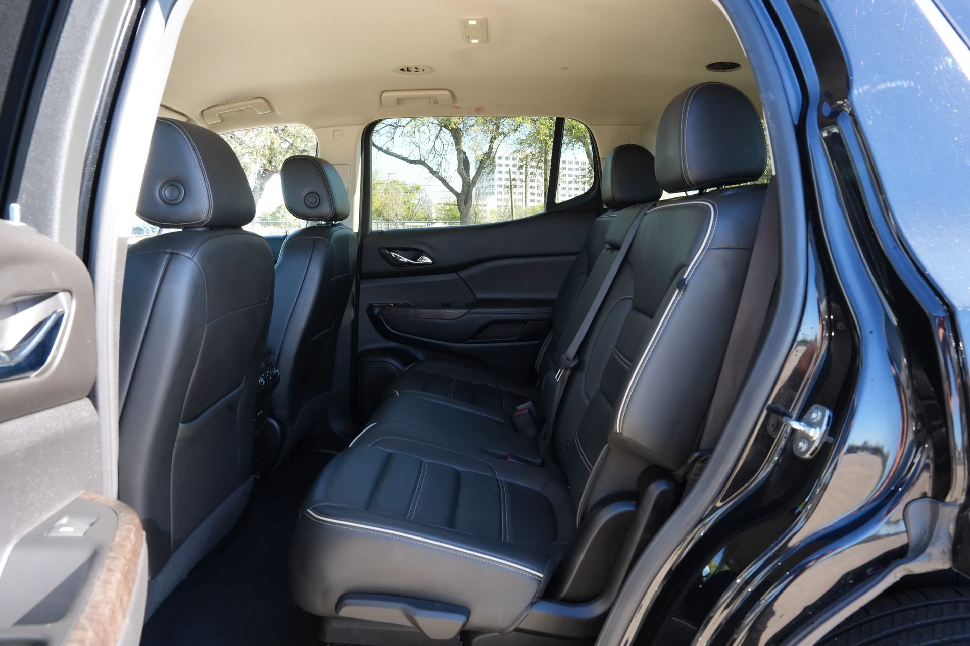 2023 GMC Acadia Denali Black at AutoSavvy Houston Southwest