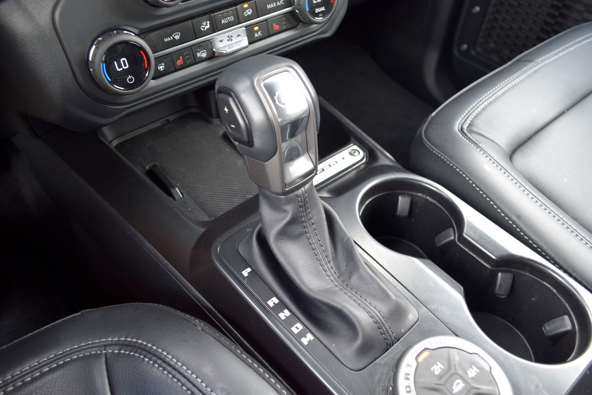 2025 Ford Bronco Outer Banks Gray at DeMontrond Auto Country
