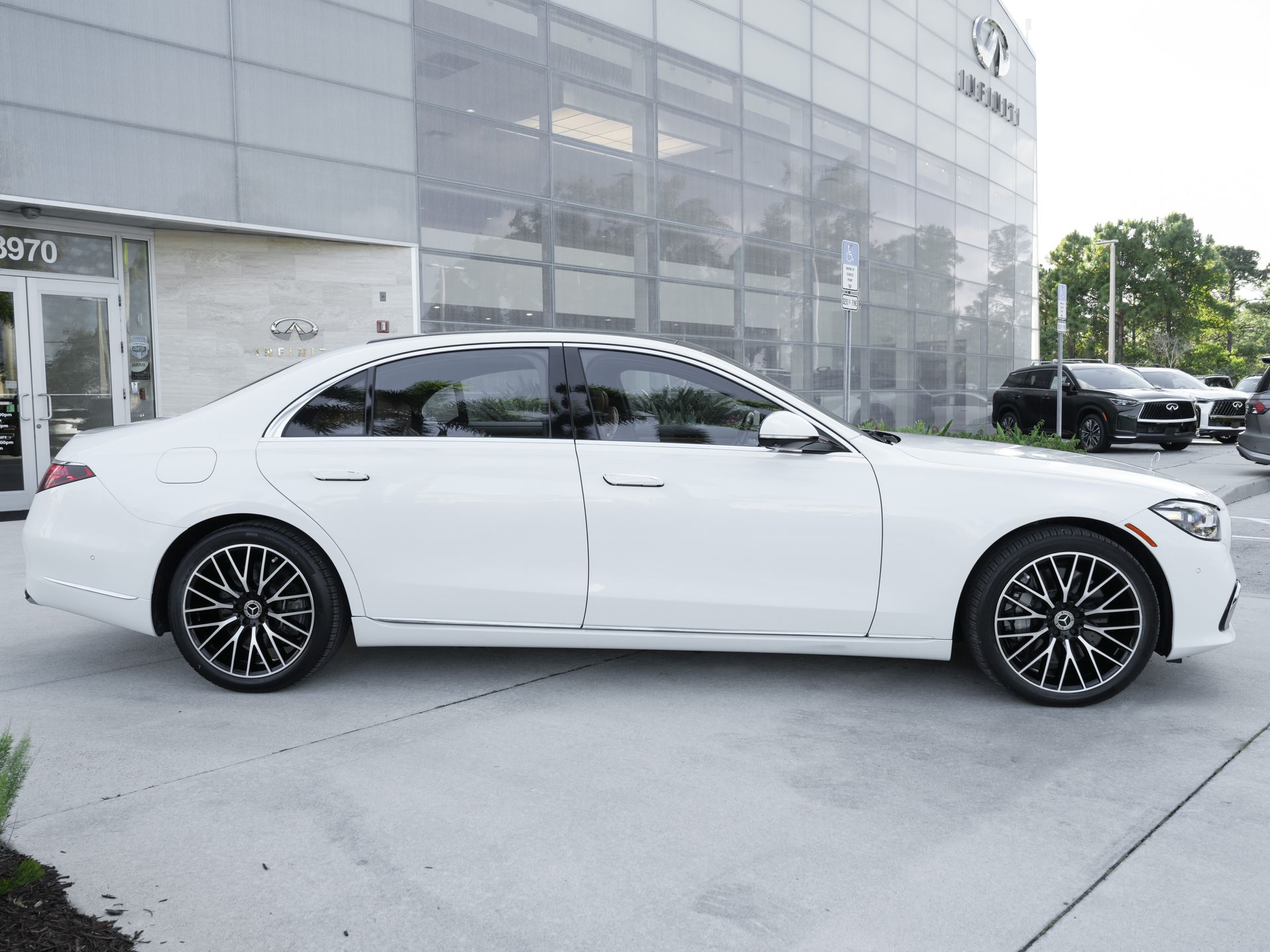 used 2024 Mercedes-Benz S-Class car, priced at $91,000