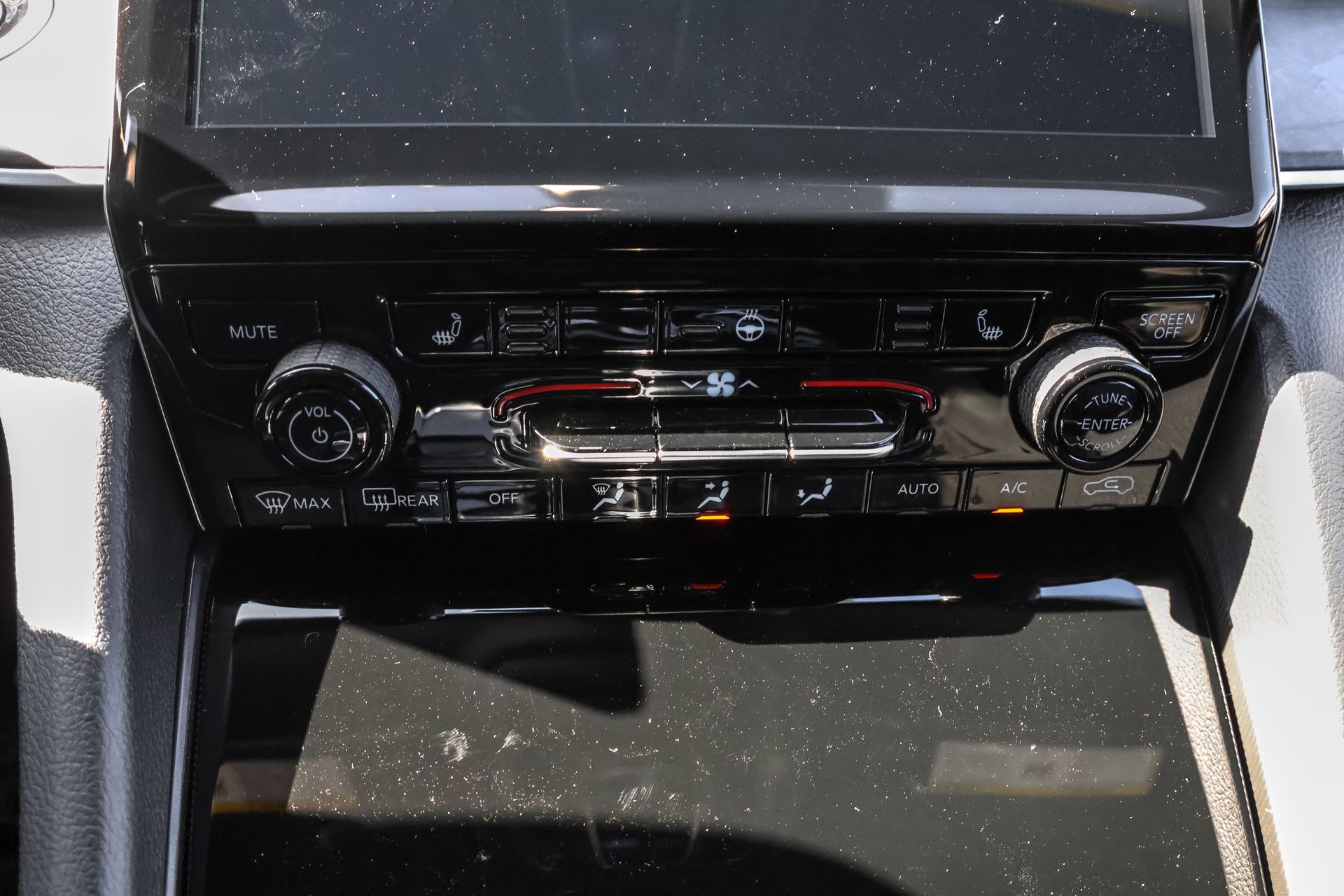 2025 JEEP GRAND CHEROKEE L - Image 27