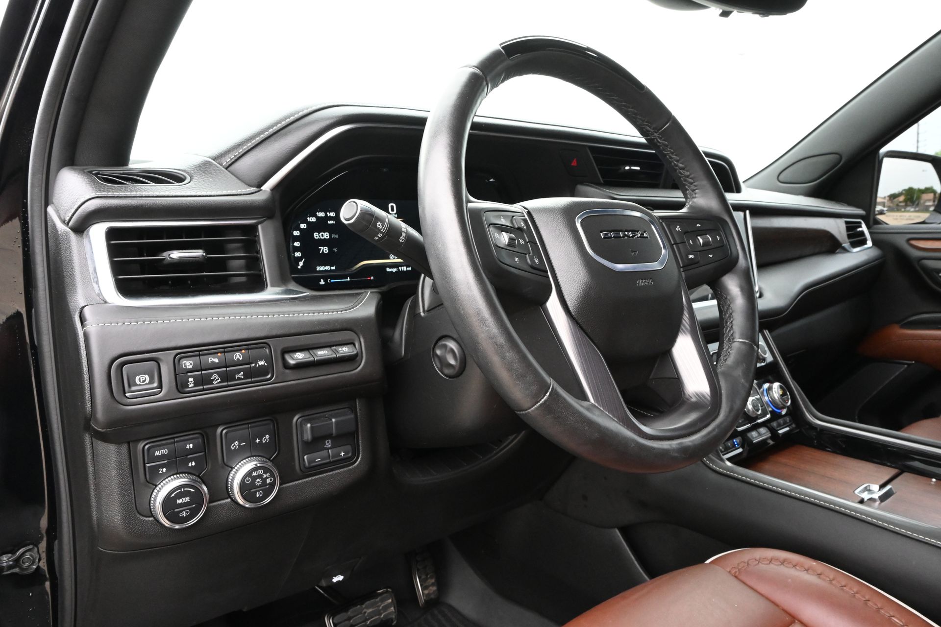 2024 GMC Yukon XL Denali Ultimate Black at Big Star Buick GMC