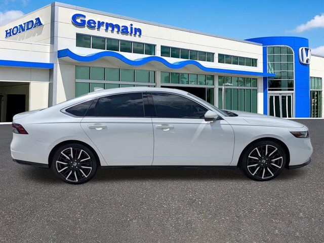 Certified Used 2026 Platinum White Pearl Honda Touring image 4