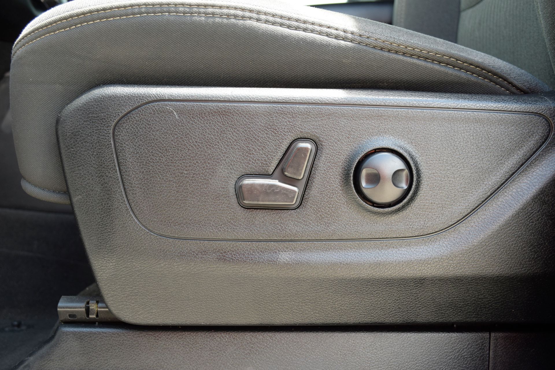 2022 Ram 1500 Big Horn/Lone Star White at DeMontrond Ford