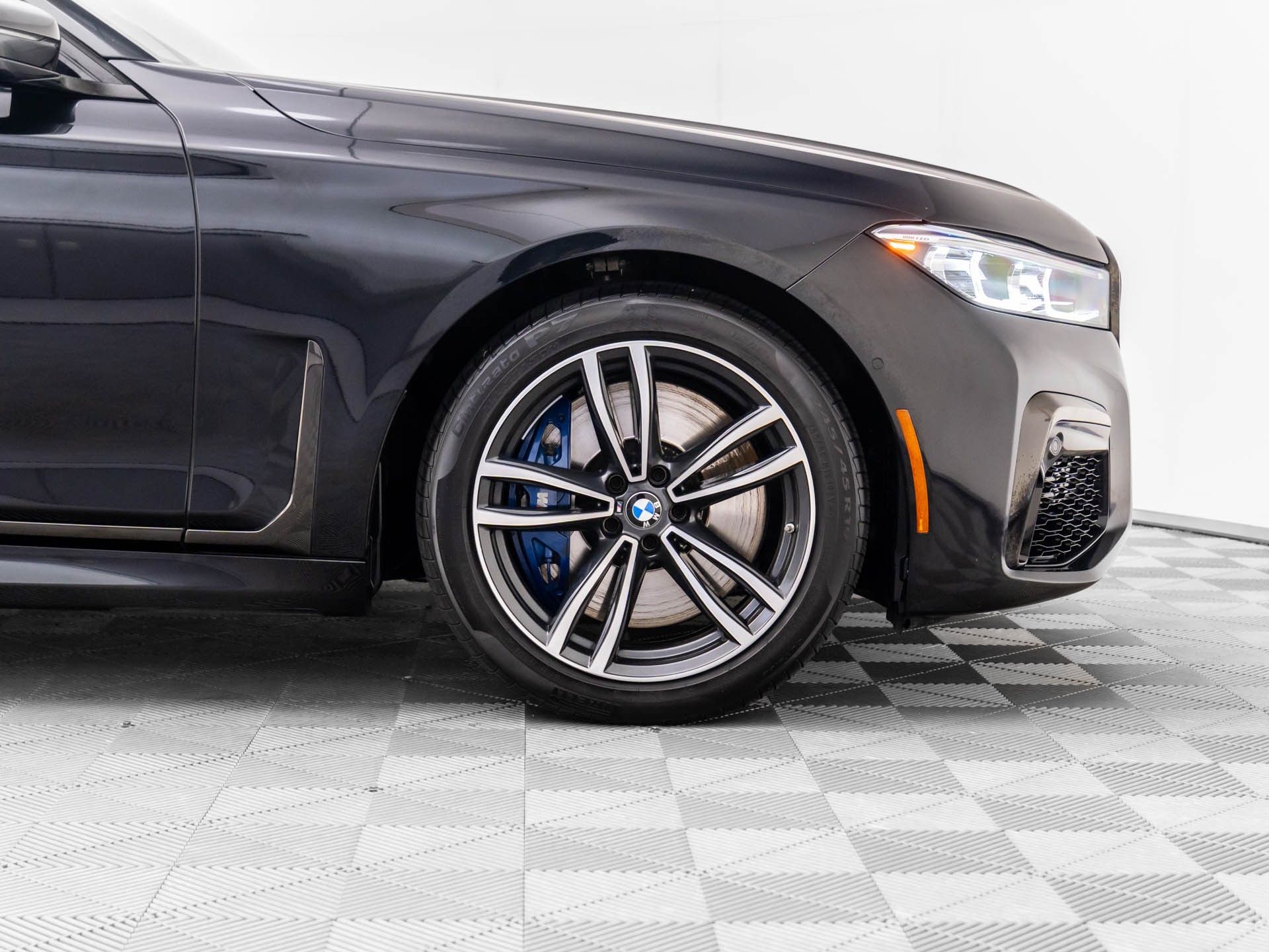 2021 BMW 7-Series 750i xDrive photo