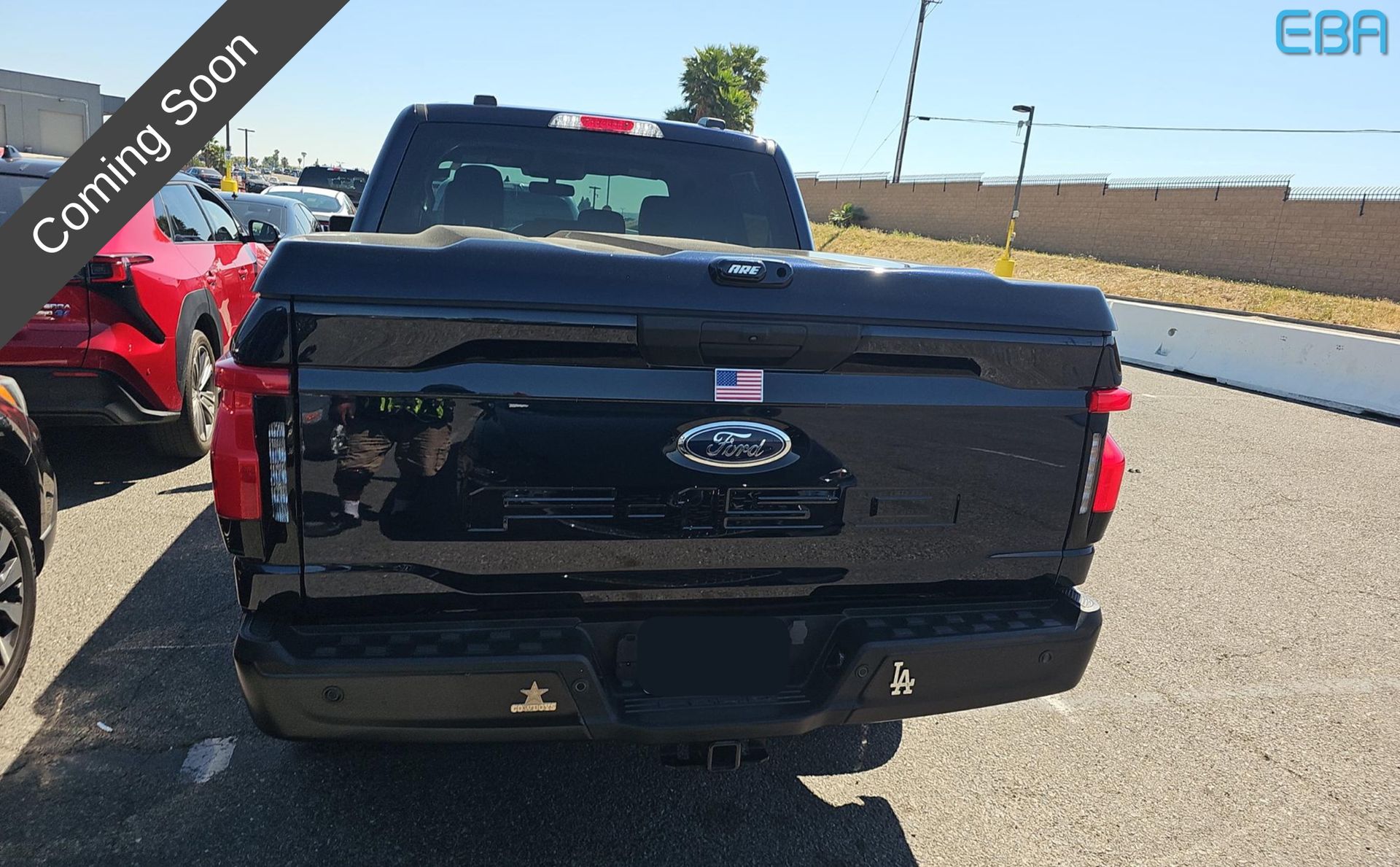 View vehicle photo 5