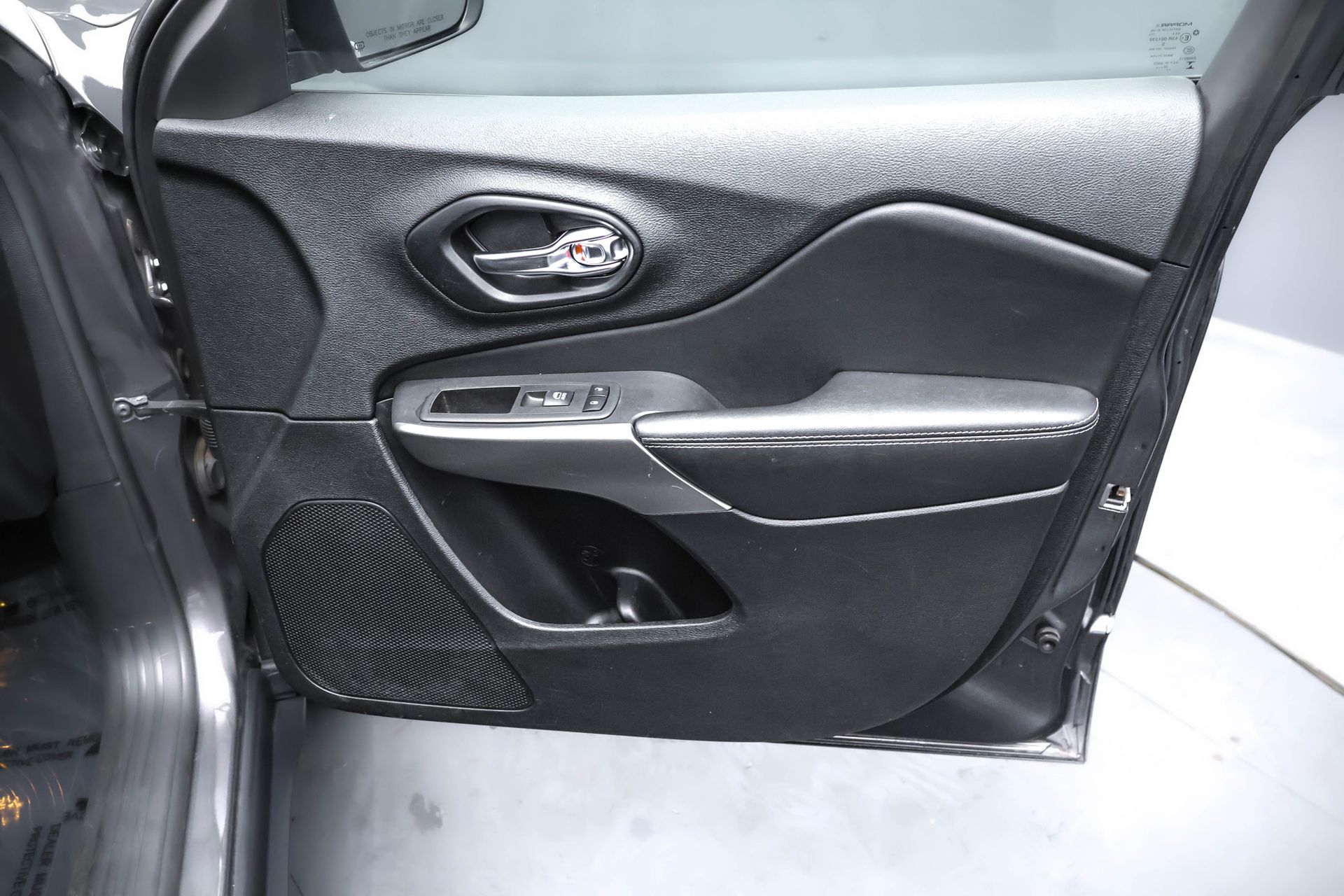 2021 JEEP CHEROKEE - Image 46