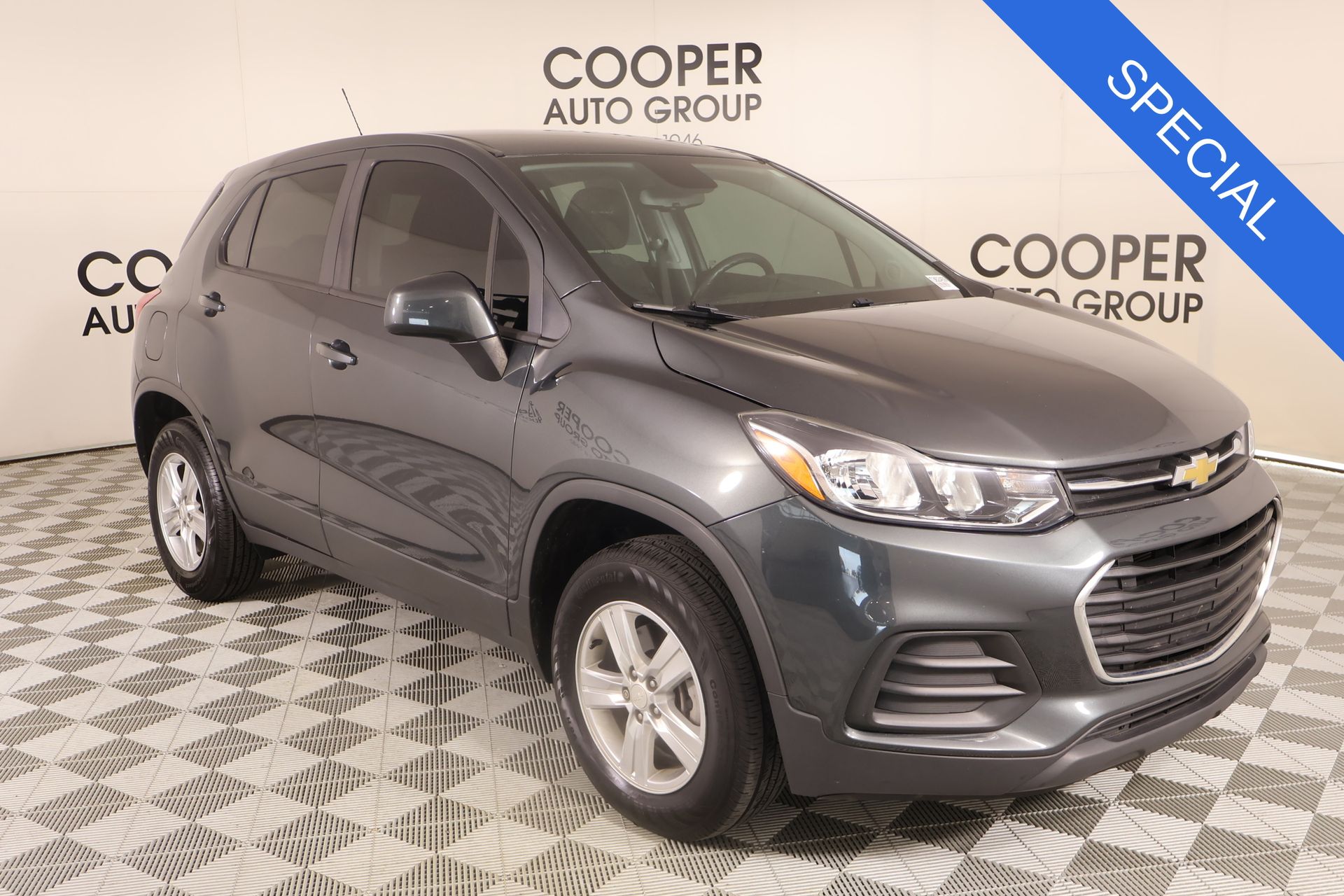 Nightfall Gray Metallic 2019 Chevrolet Trax SUV / Crossover All-Wheel Drive 6-Speed Automatic