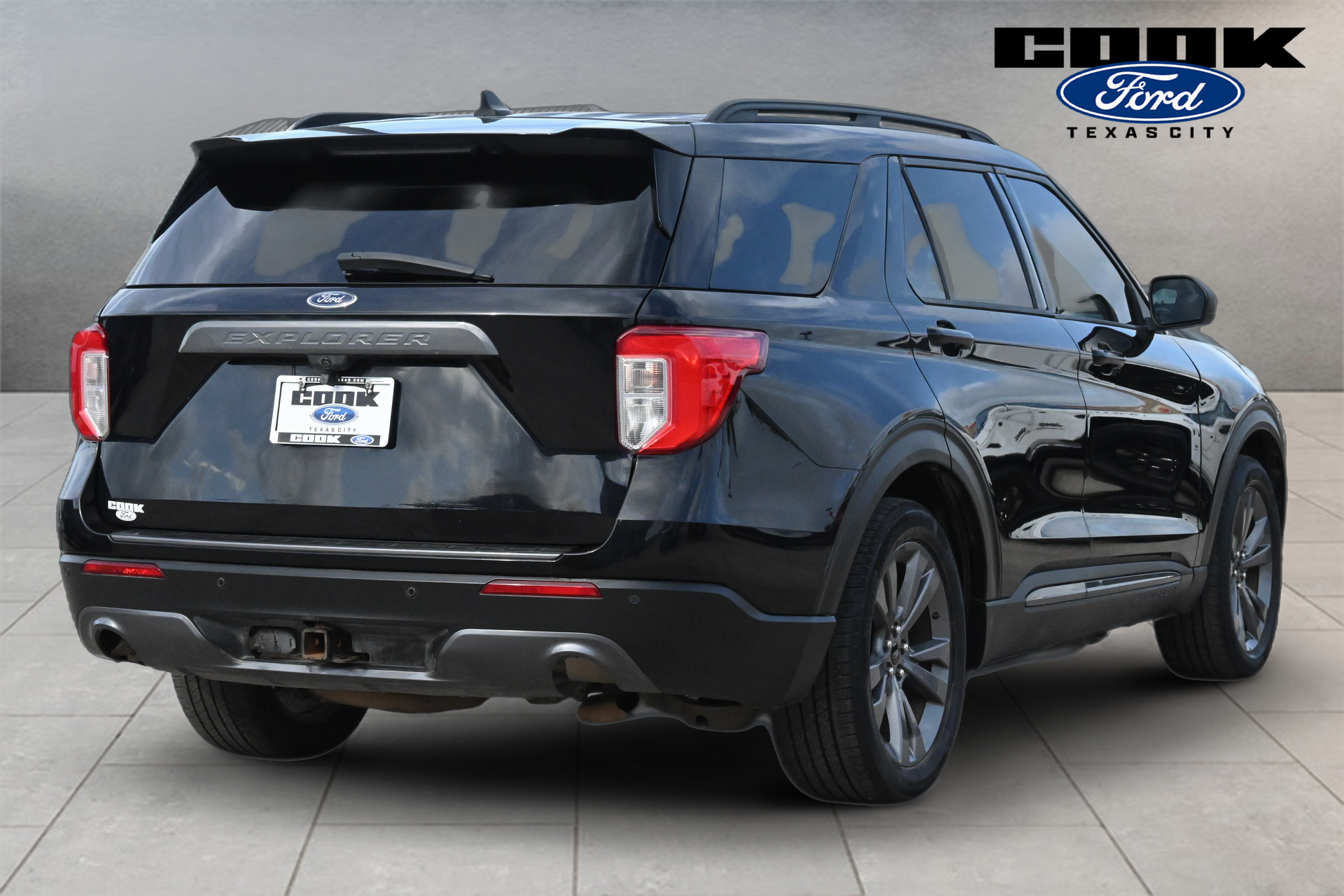 2021 Ford Explorer XLT Black at Ultimate Motorsports