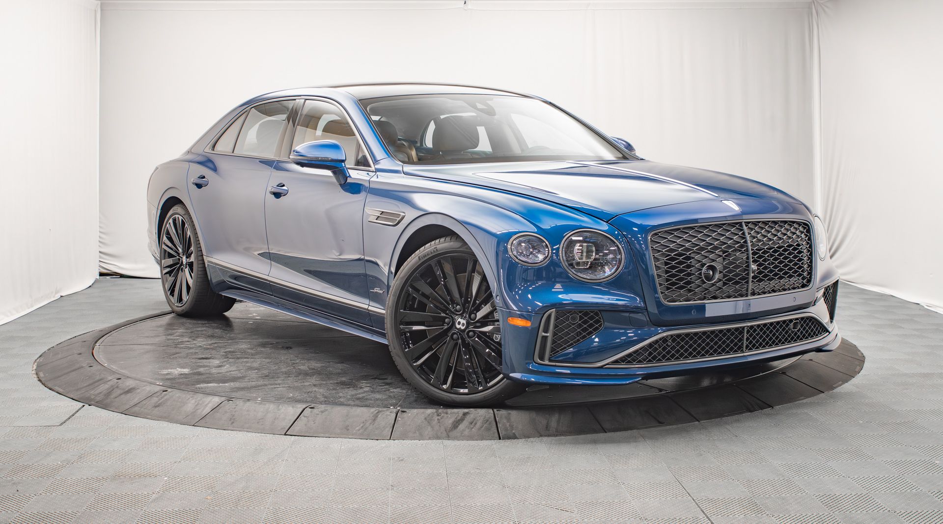 2026 Bentley Flying Spur 