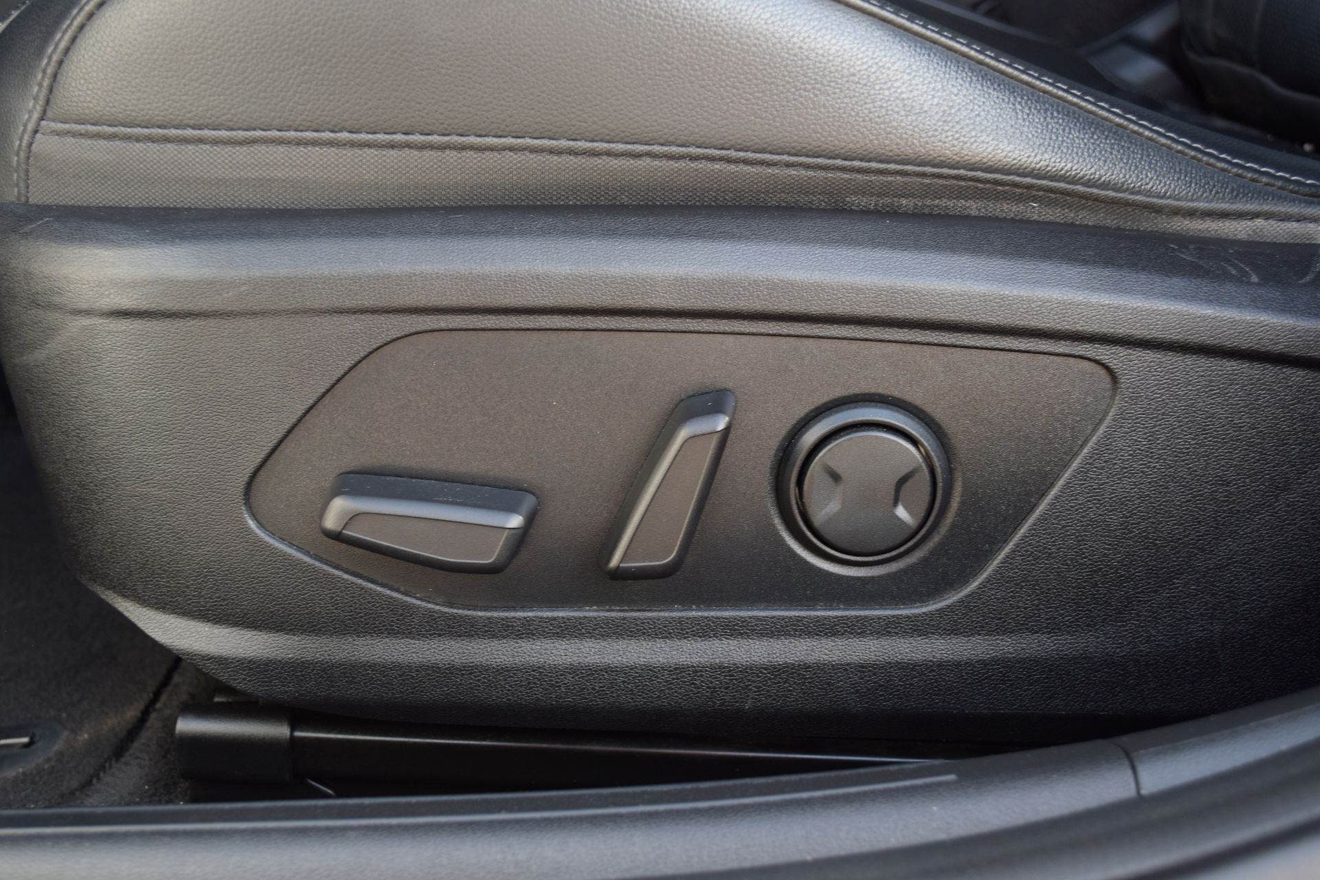 2021 Hyundai Elantra Limited Gray at Emmons Autoplex