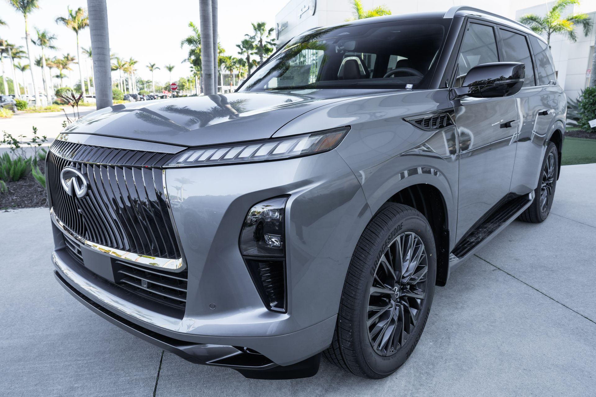 new 2026 INFINITI QX80 car, priced at $101,600