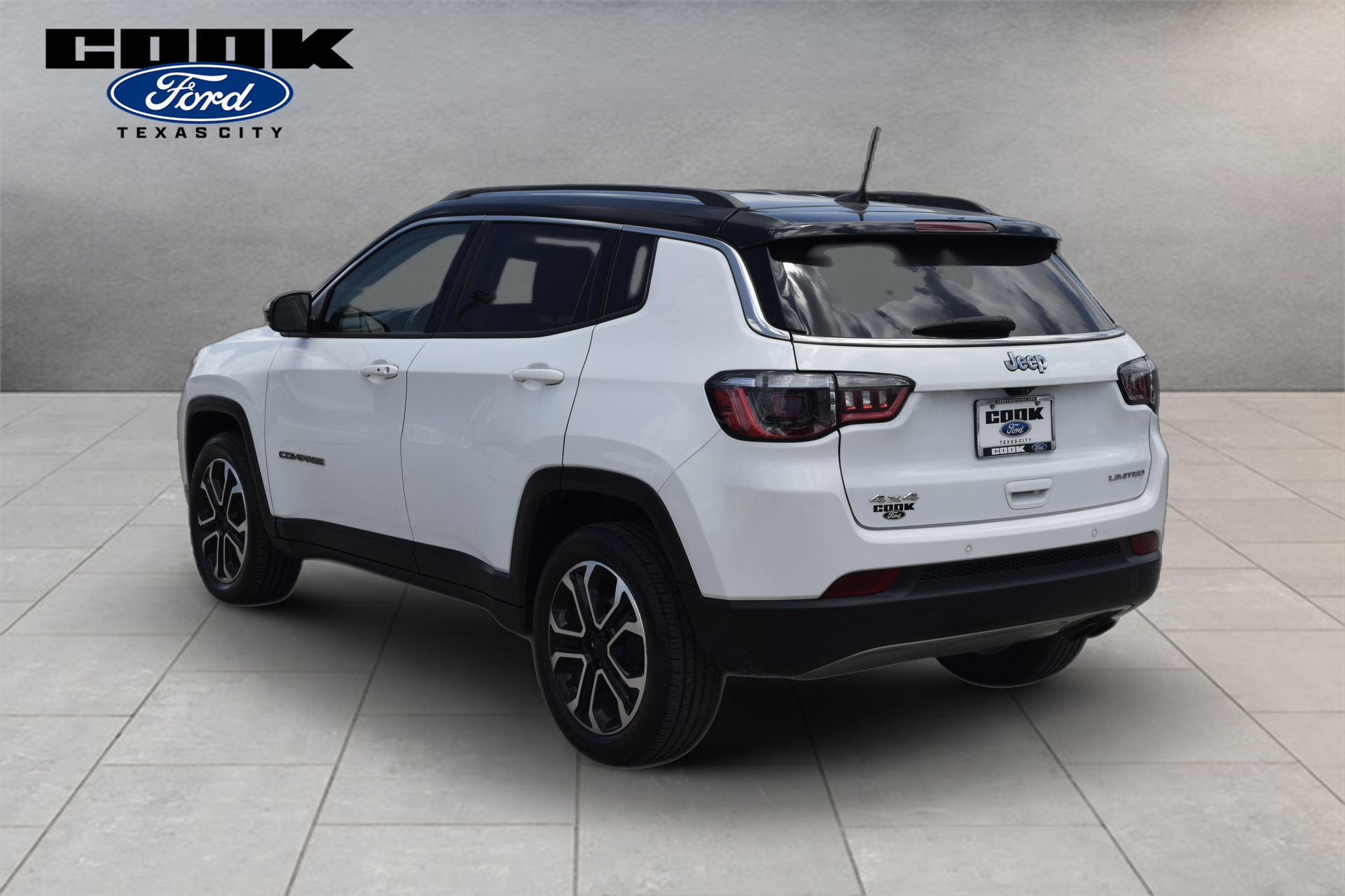 2022 Jeep Compass Limited White at Texan Dodge Chrysler Jeep Ram