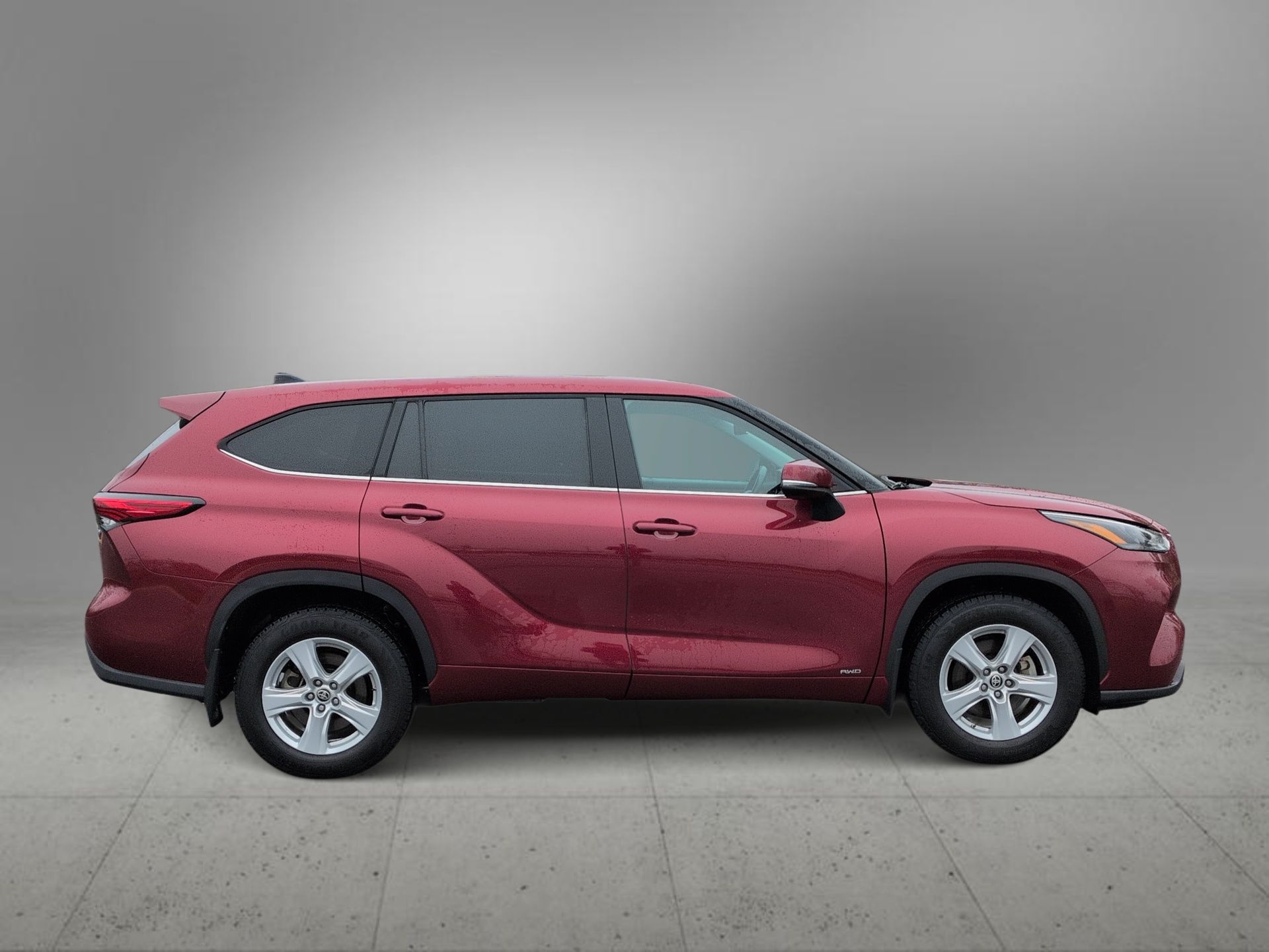 used 2022 Toyota Highlander Hybrid car, priced at $27,940