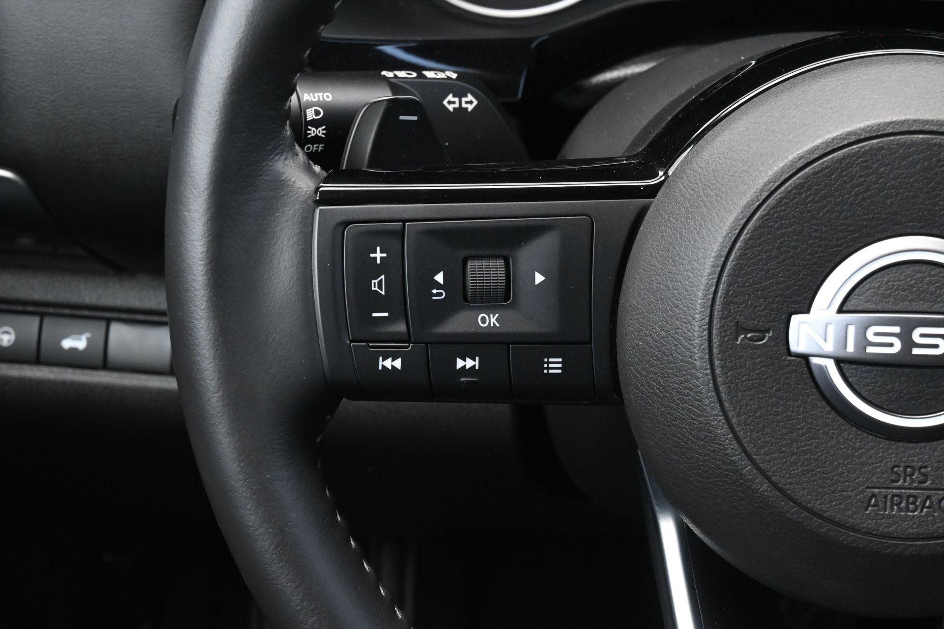 2025 Nissan Pathfinder SL Black at Baytown Hyundai