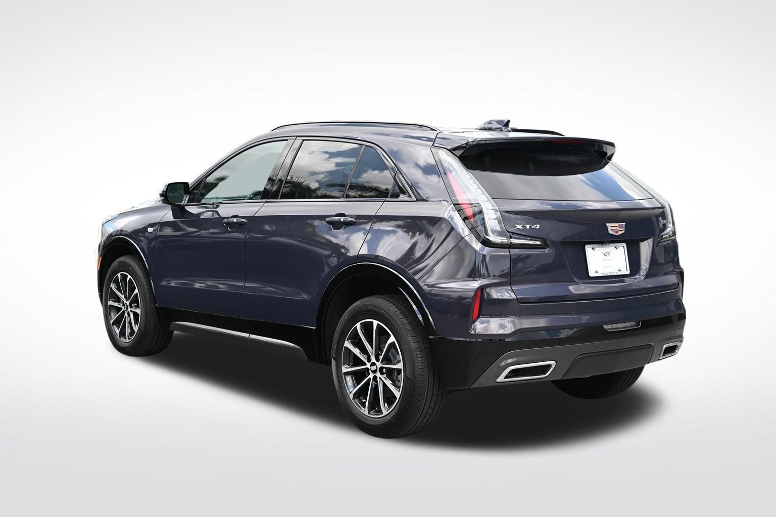 2024 Cadillac XT4 Sport 3