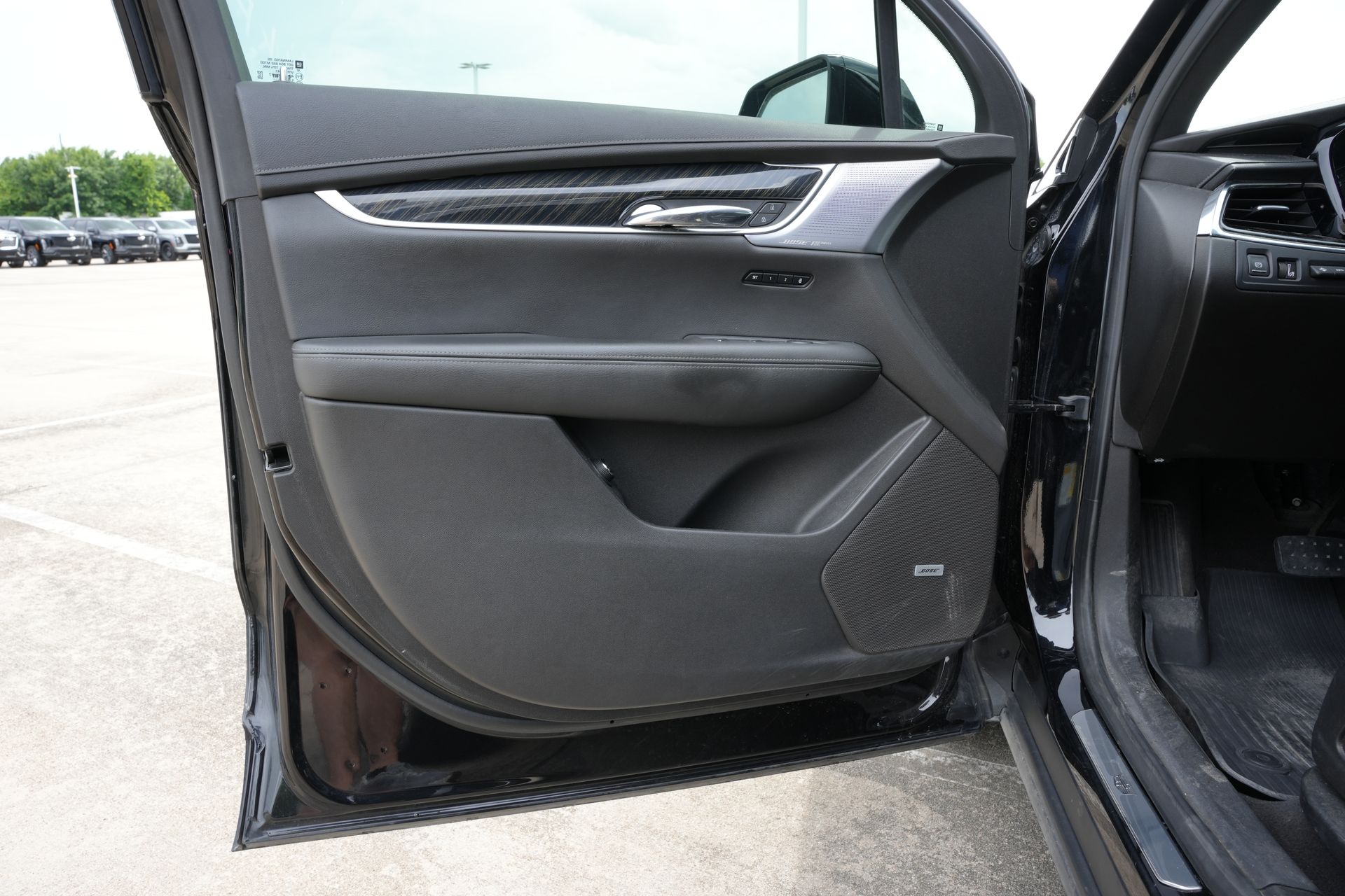 2020 Cadillac XT6 Premium Luxury Black at AutoSavvy Houston Northwest