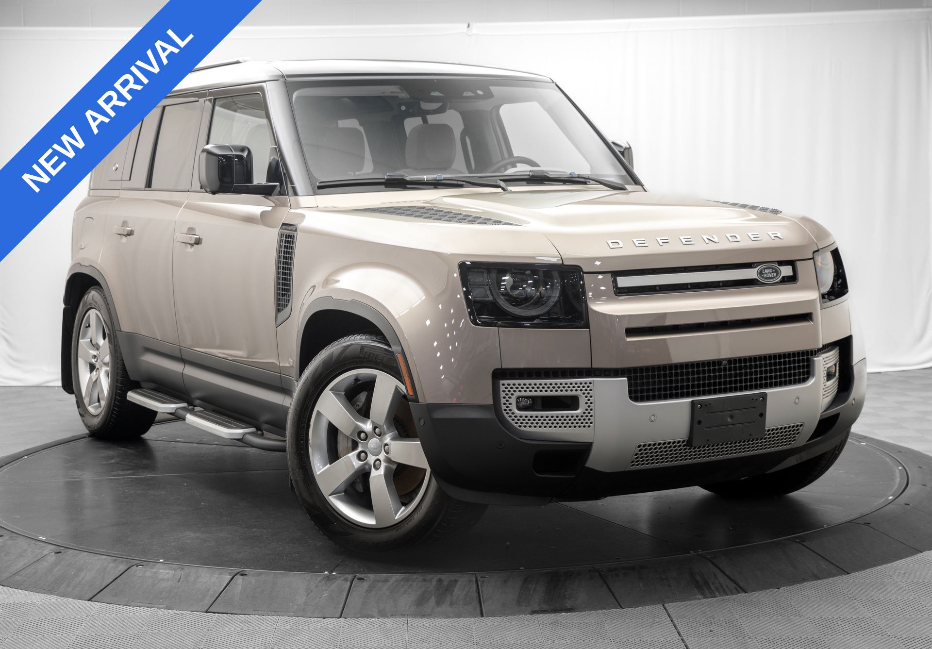 2023 Land Rover Defender 110 SE