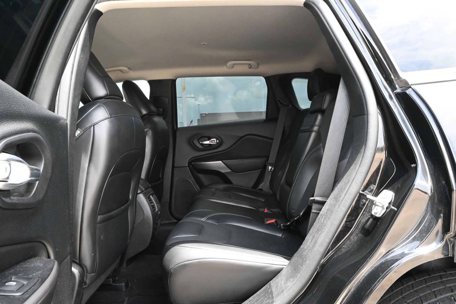 2019 Jeep Cherokee Limited Black at EAG Ford Navasota