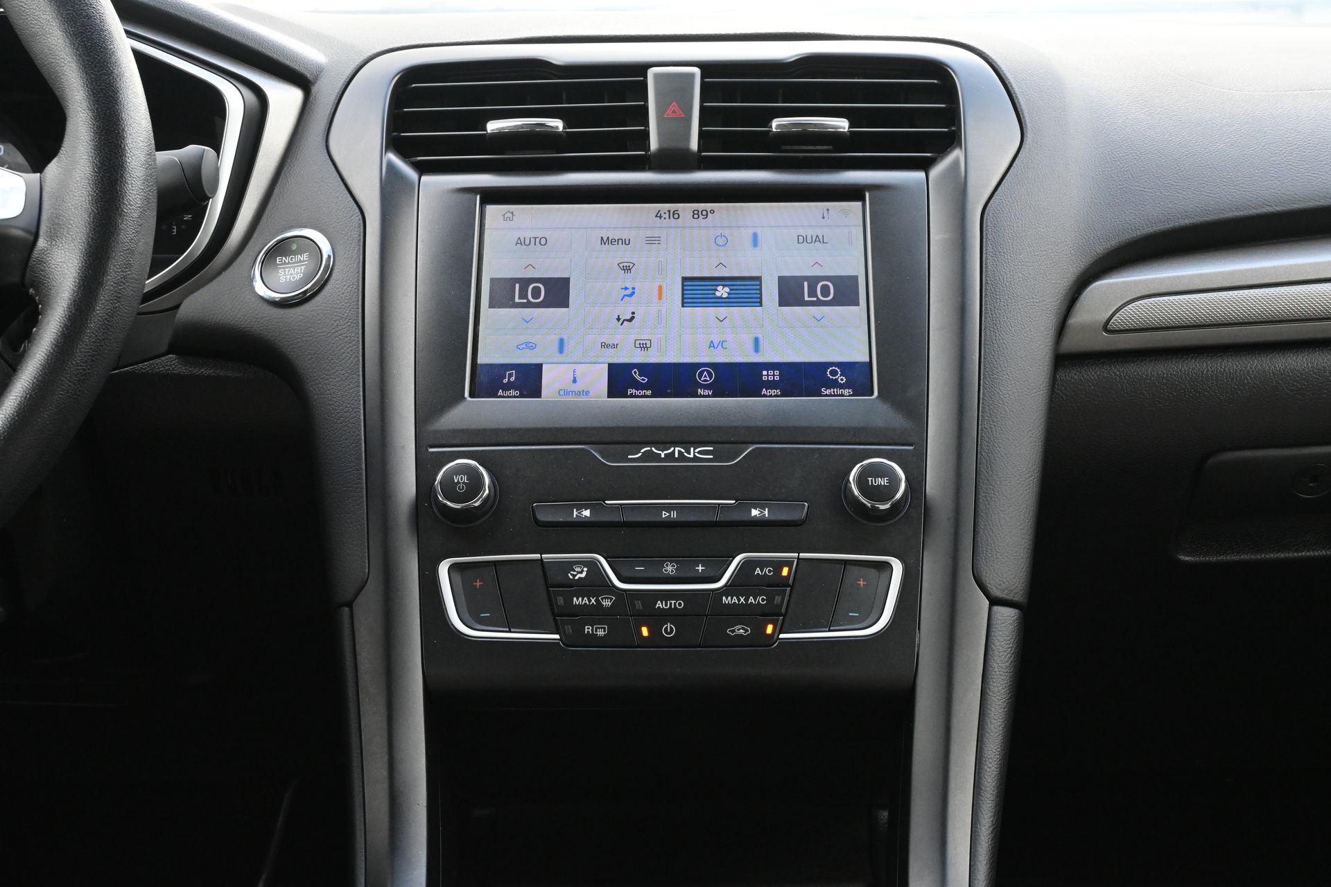 2020 Ford Fusion SE - 9
