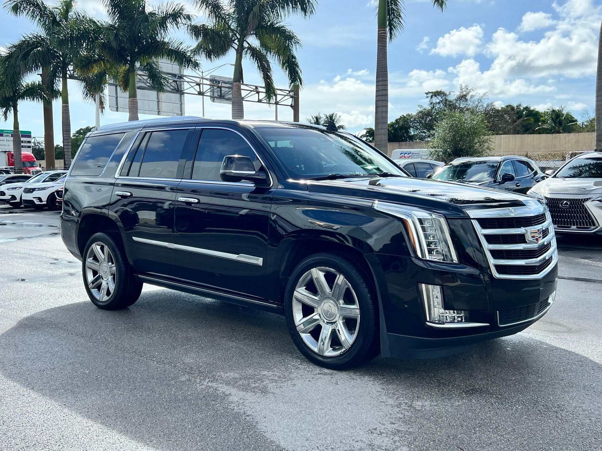 2018 Cadillac Escalade Premium Luxury 22