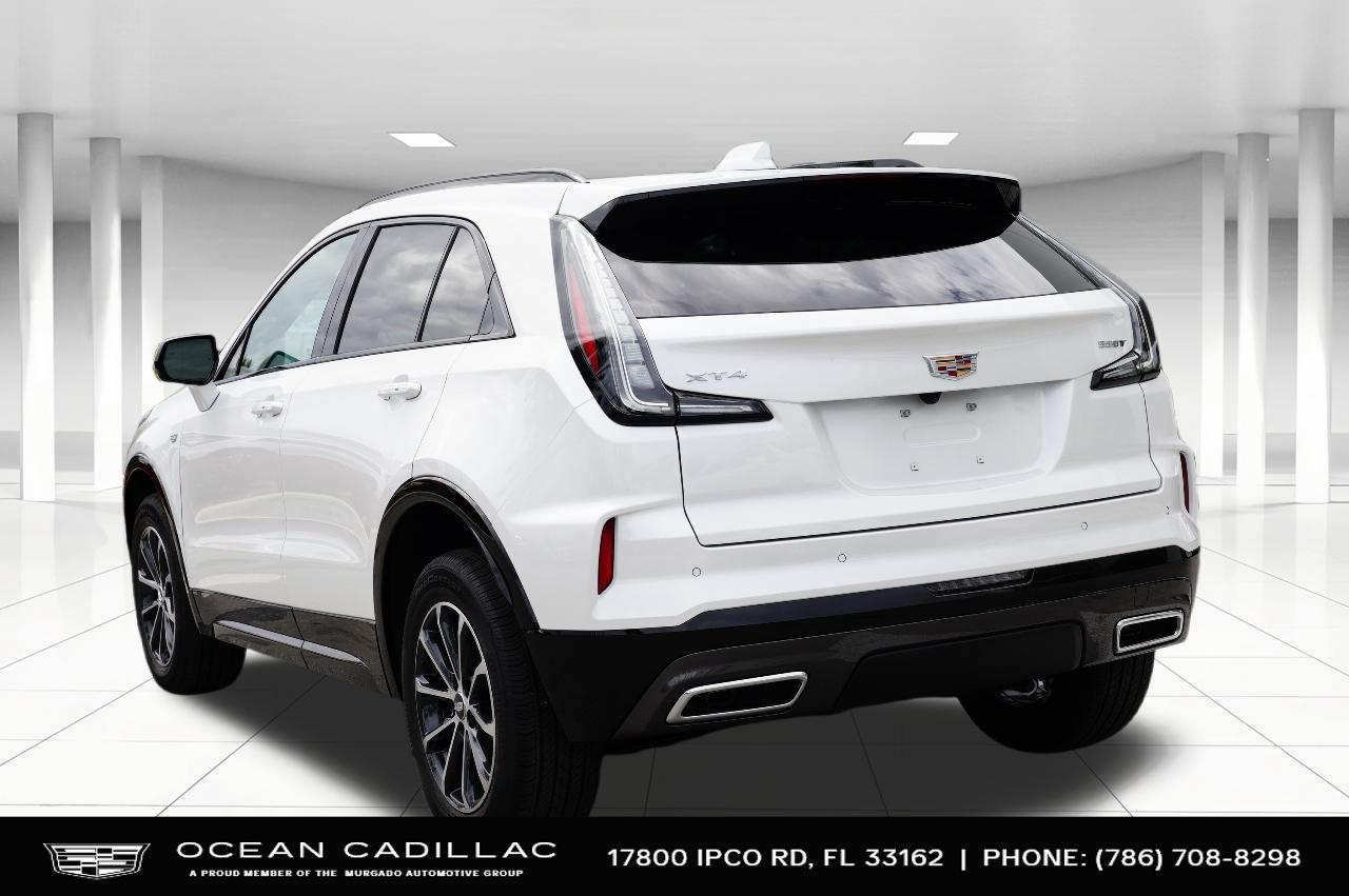 2024 Cadillac XT4 Sport 3