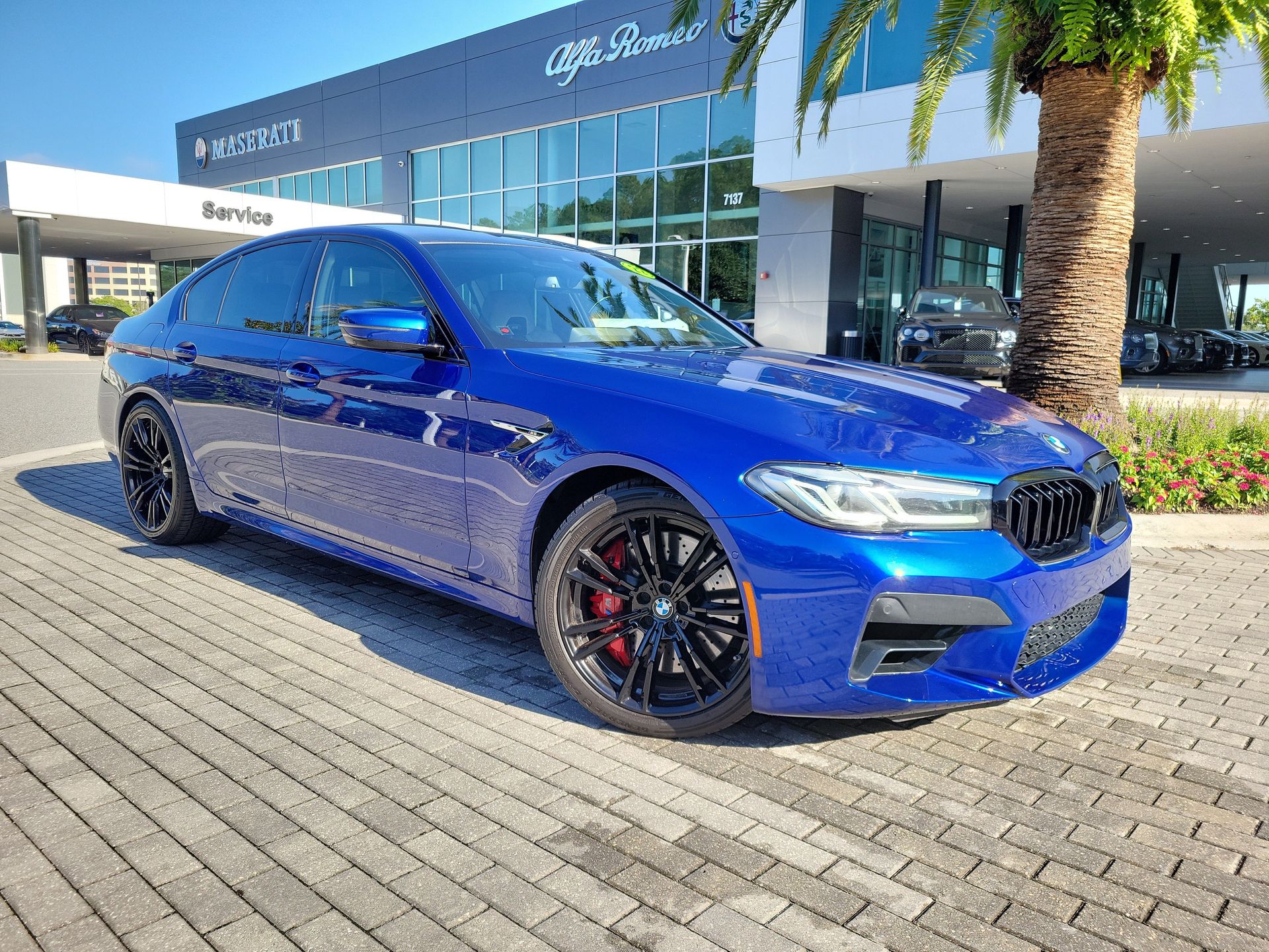 Marina Bay Blue Metallic 2022 BMW M5 Sedan All-Wheel Drive Automatic