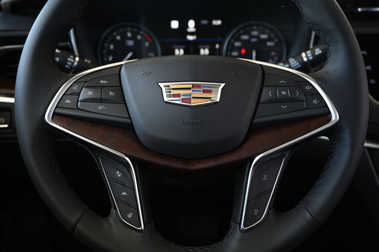 2024 Cadillac XT5 Premium Luxury 32