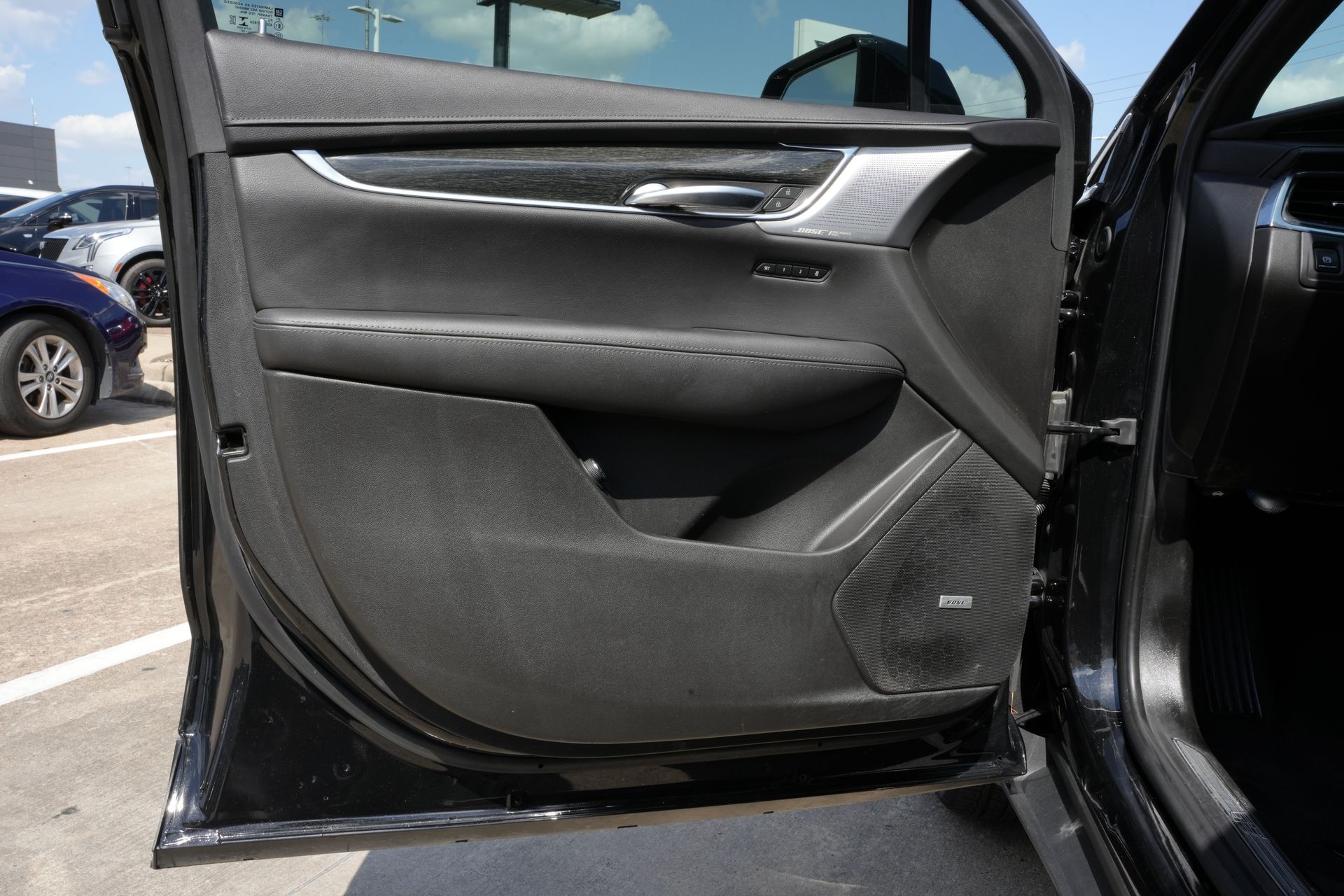 2020 Cadillac XT5 Premium Luxury Black at EAG Ford Navasota