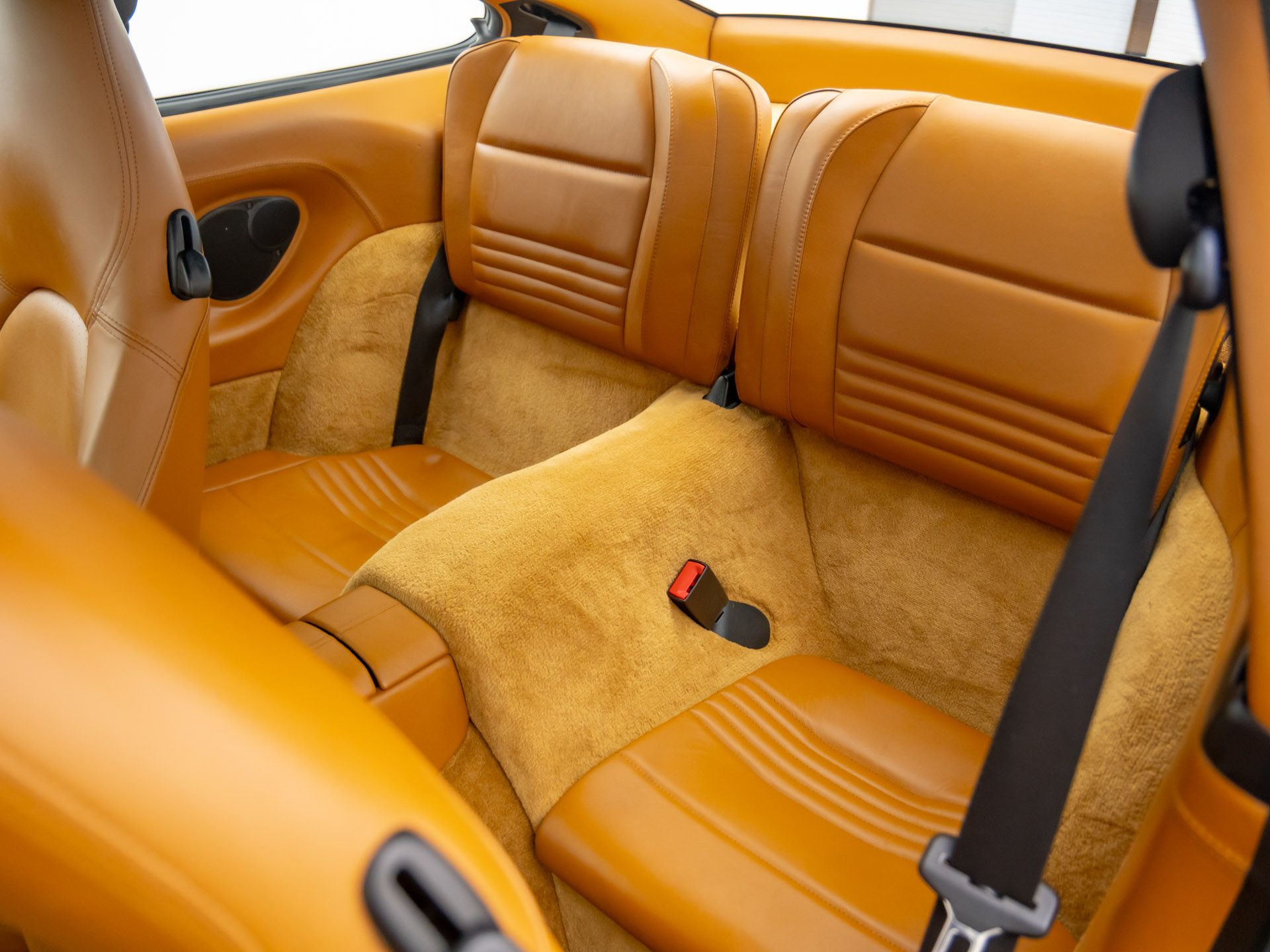 2000 Porsche 911 Carrera photo
