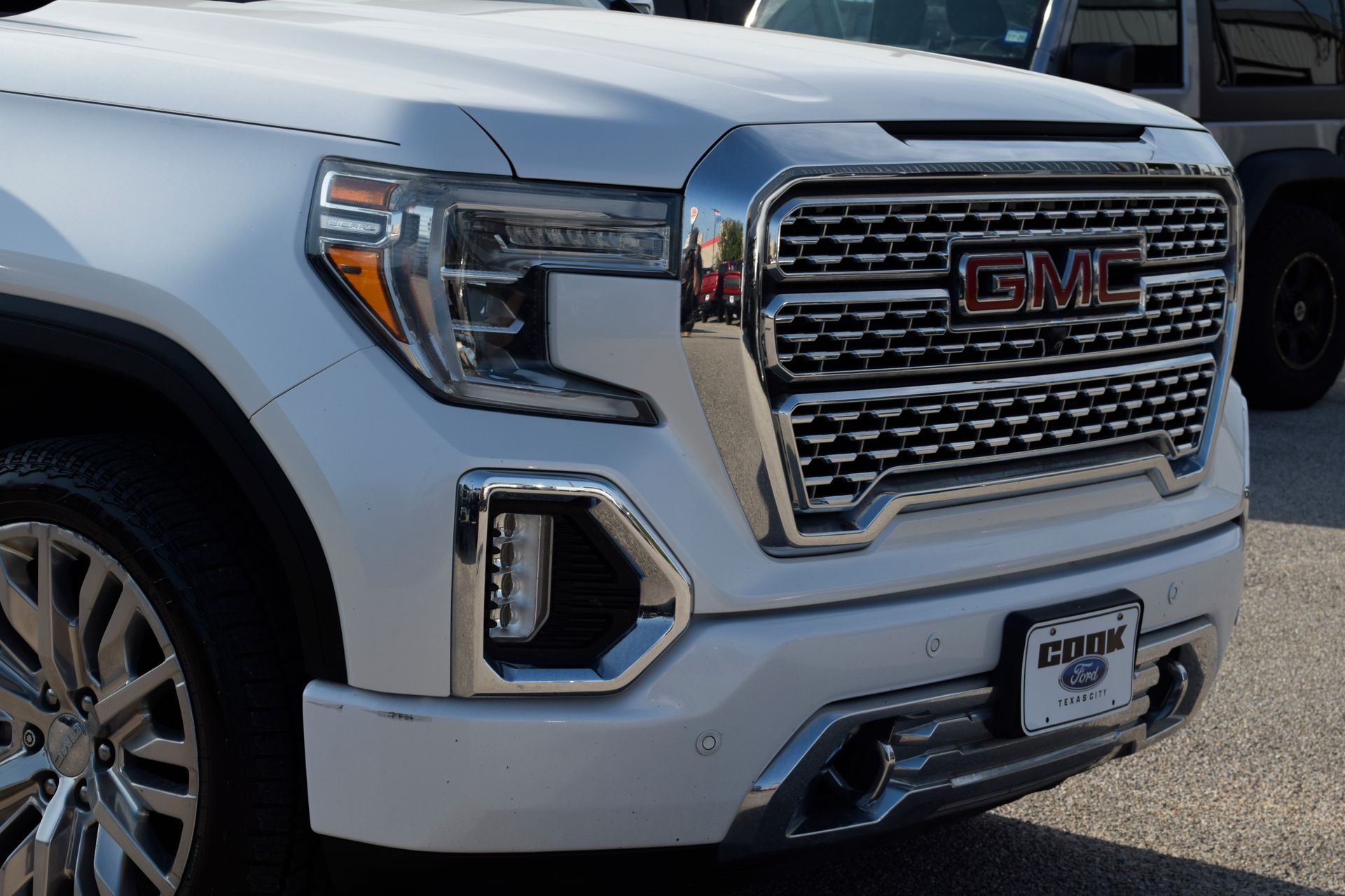 2019 GMC Sierra 1500 Denali White at Classic Elite Chevrolet Sugar Land