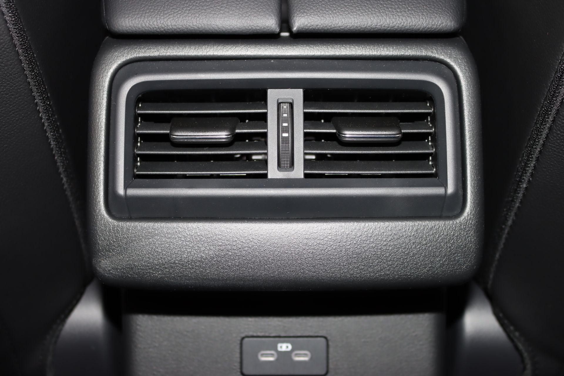 2025 Mazda CX-50 Hybrid Premium Plus photo
