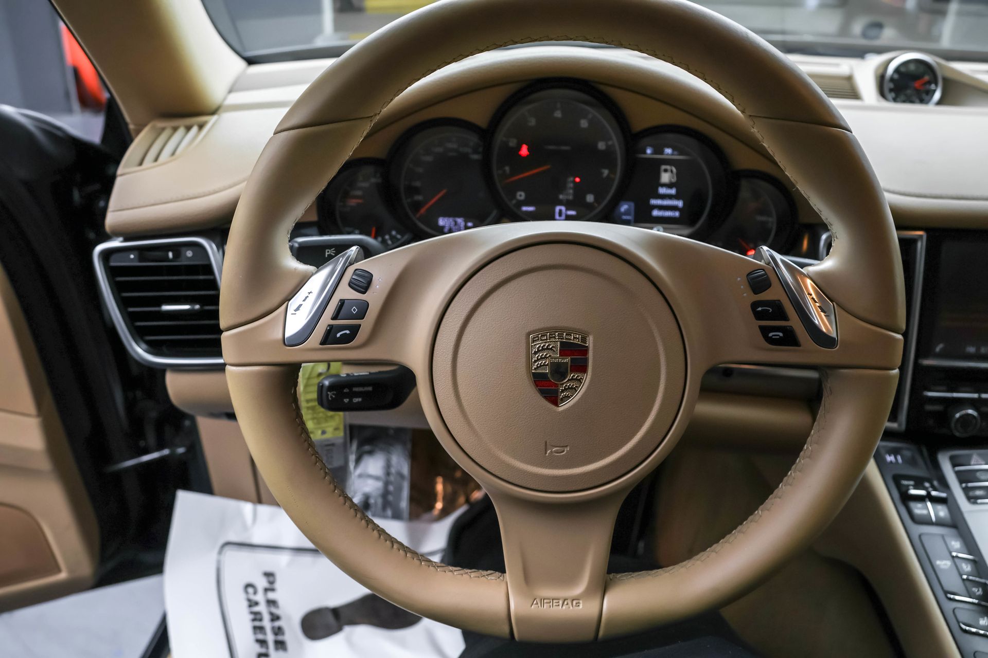 2015 PORSCHE PANAMERA - Image 26