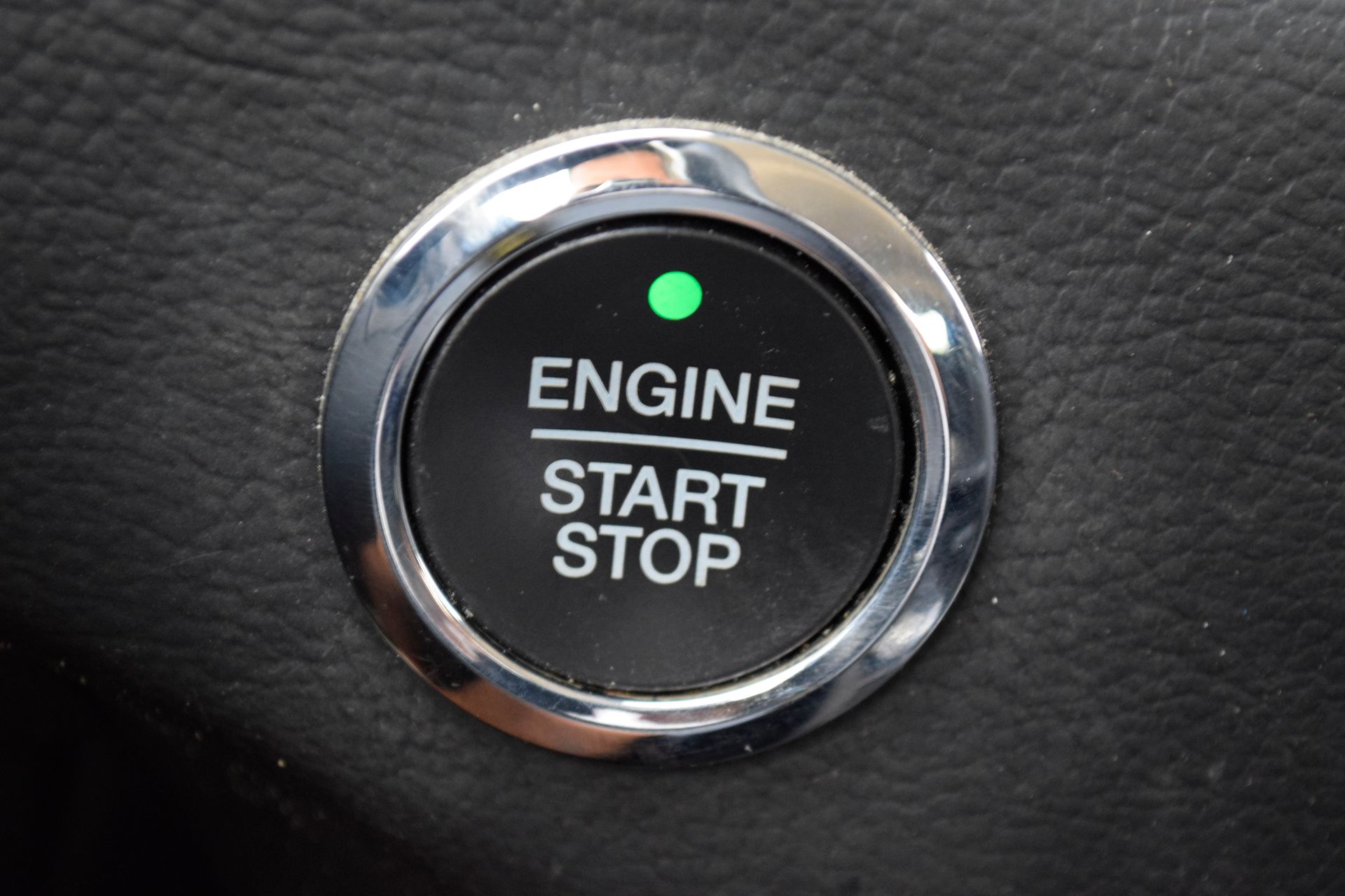 2020 Ford Edge SE White at Emmons Autoplex