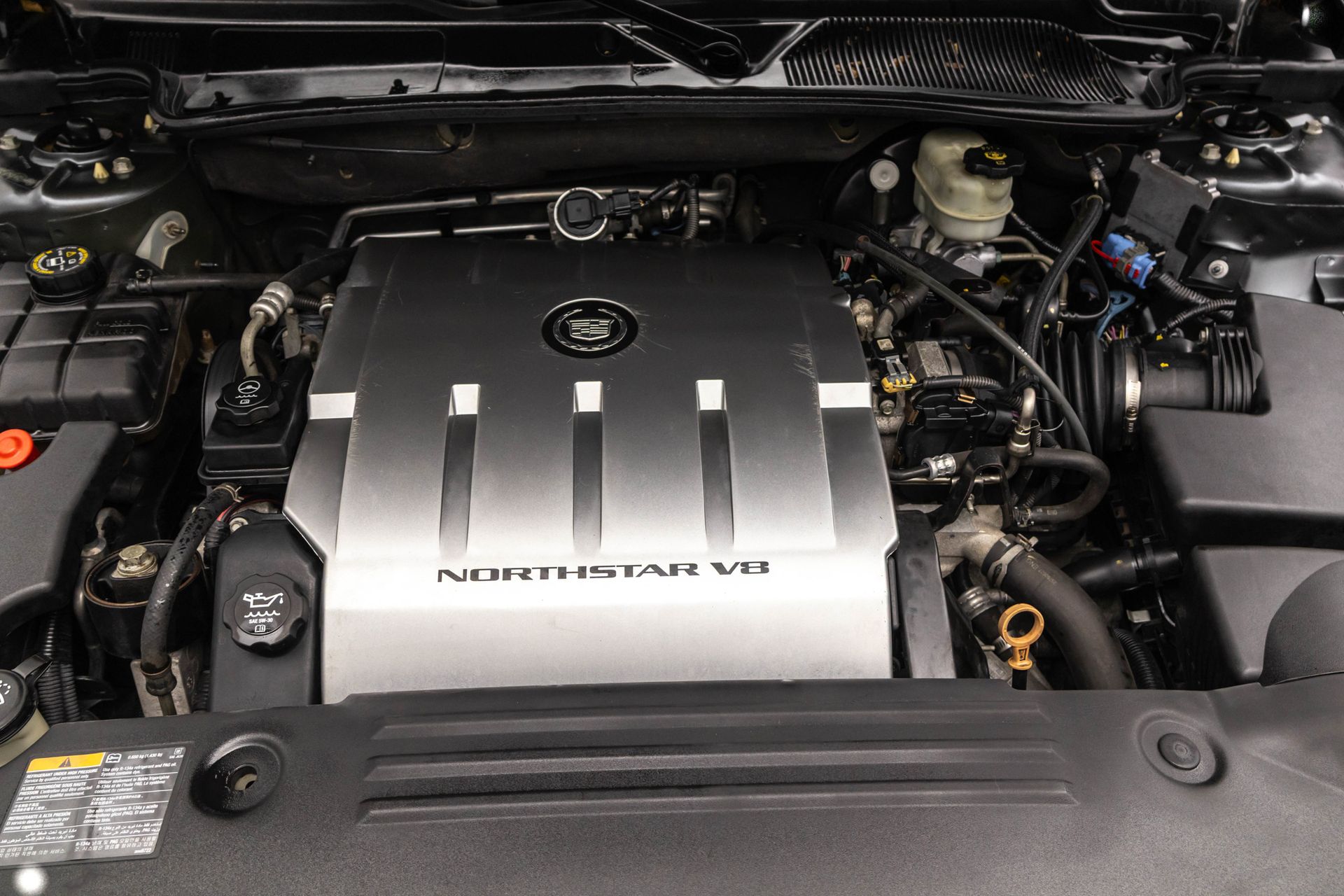 2011 CADILLAC DTS - Image 42