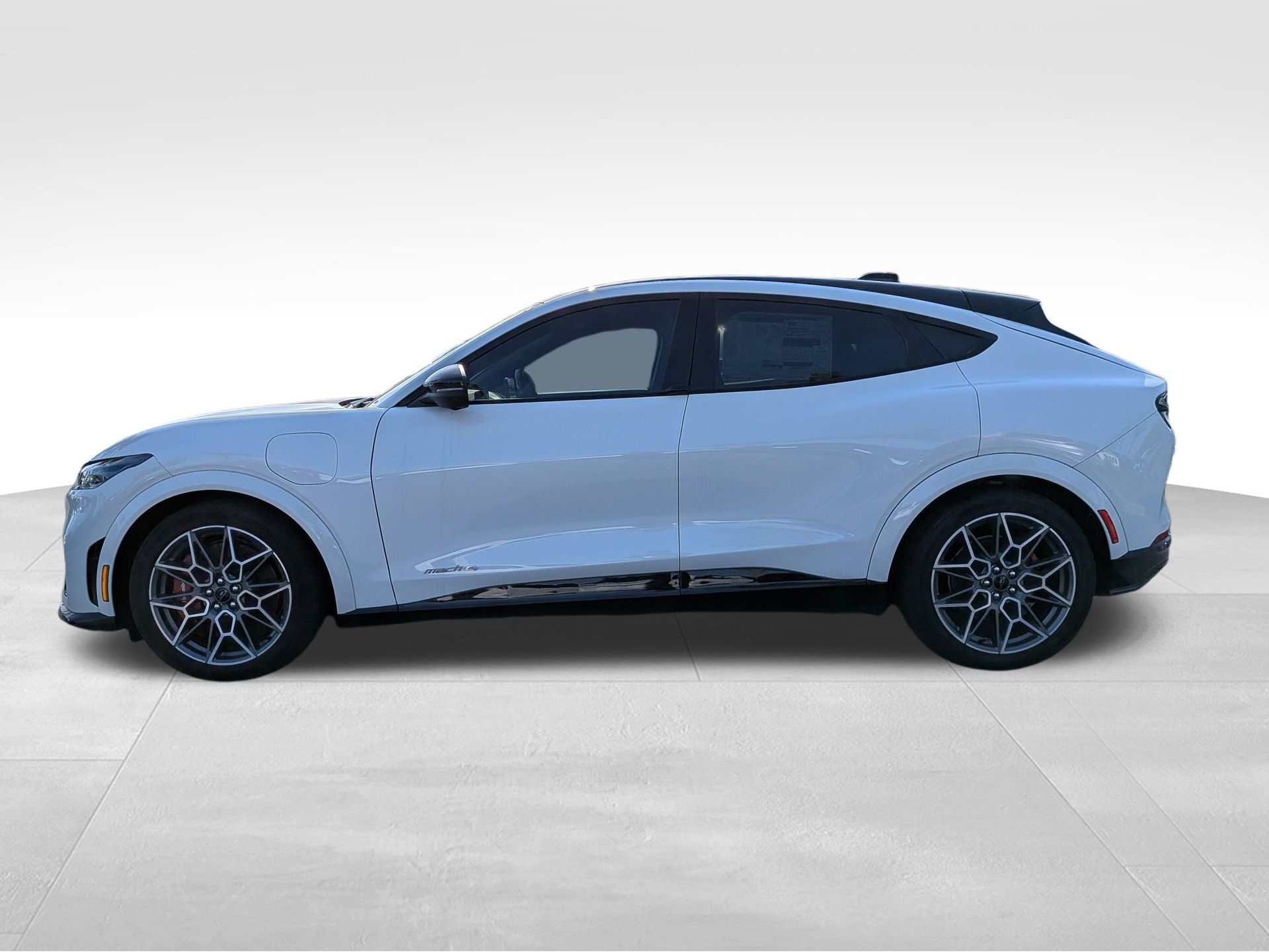 2025 Ford Mustang Mach-E GT - 8