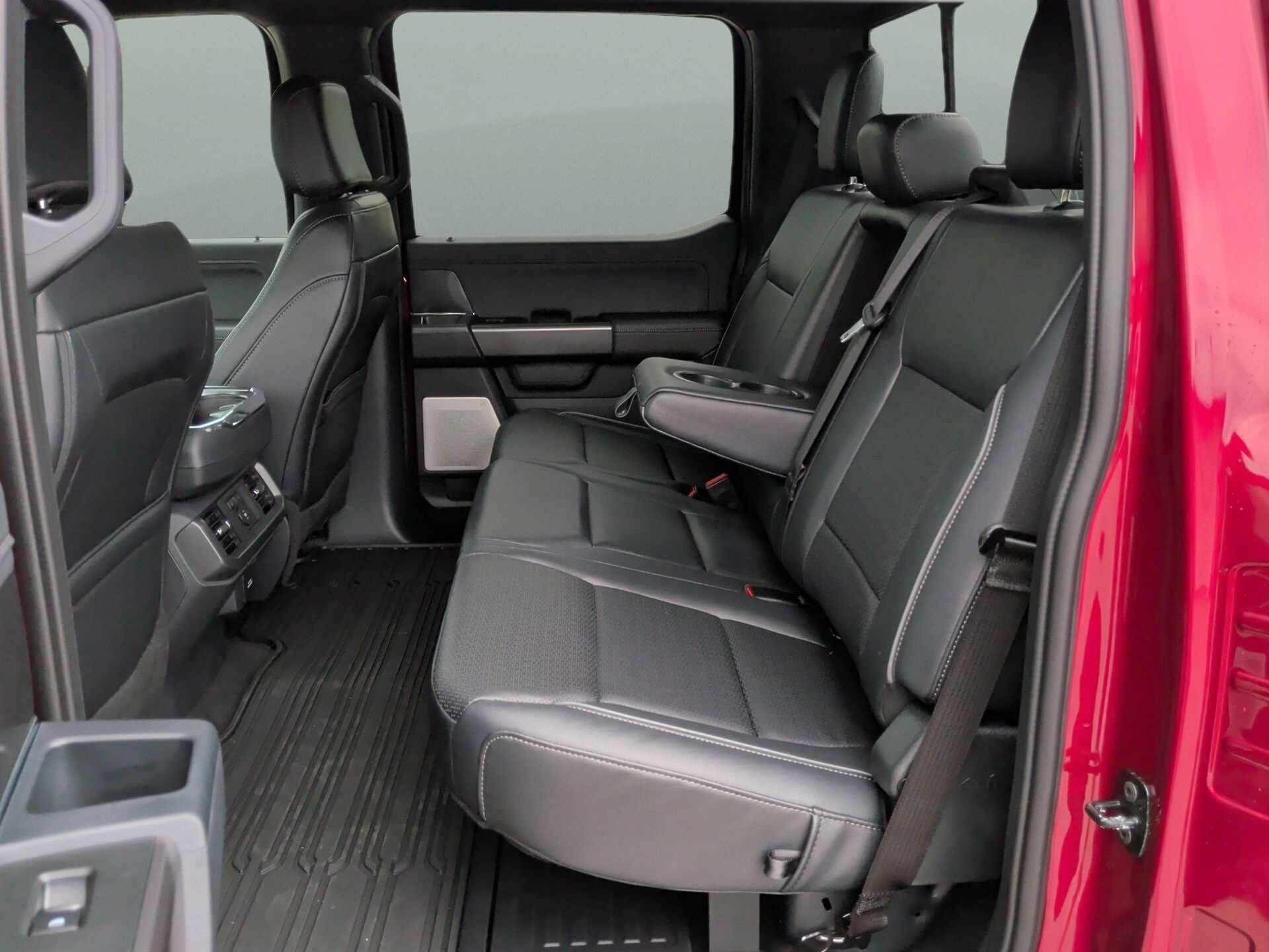 2026 Ford F-150 Lariat - 10