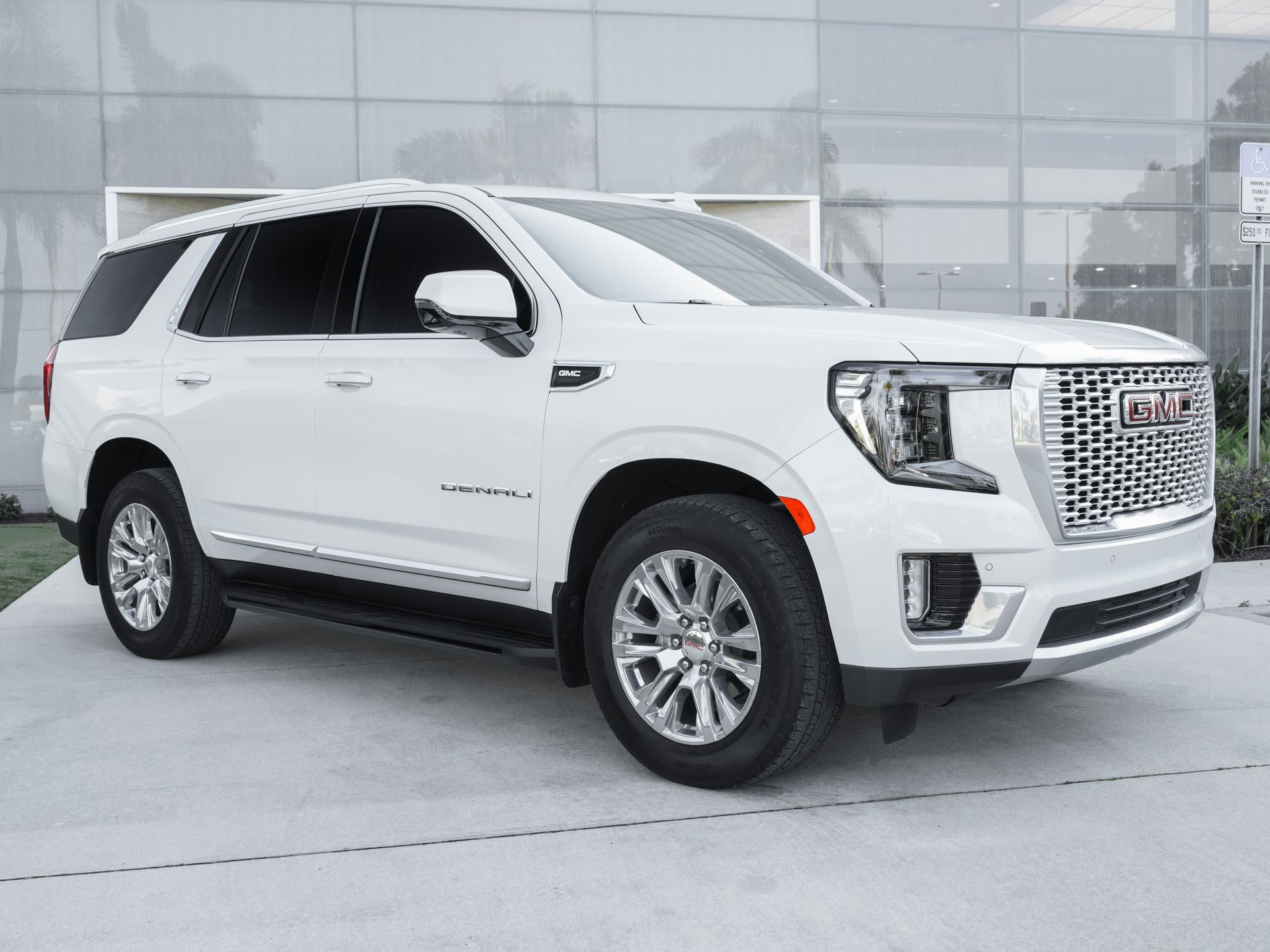 used 2023 GMC Yukon car, priced at $65,400