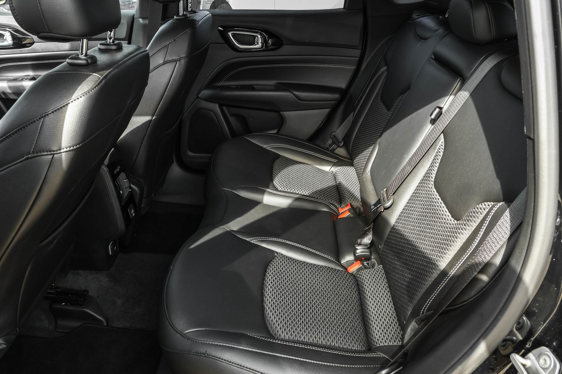 2024 JEEP COMPASS - Image 8