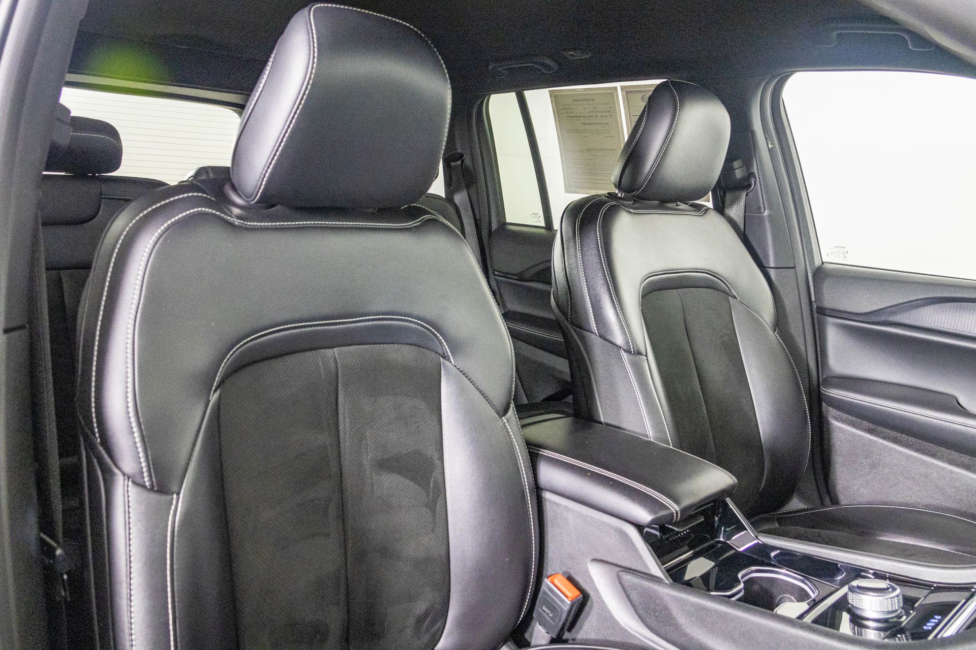 2023 JEEP GRAND CHEROKEE - Image 45